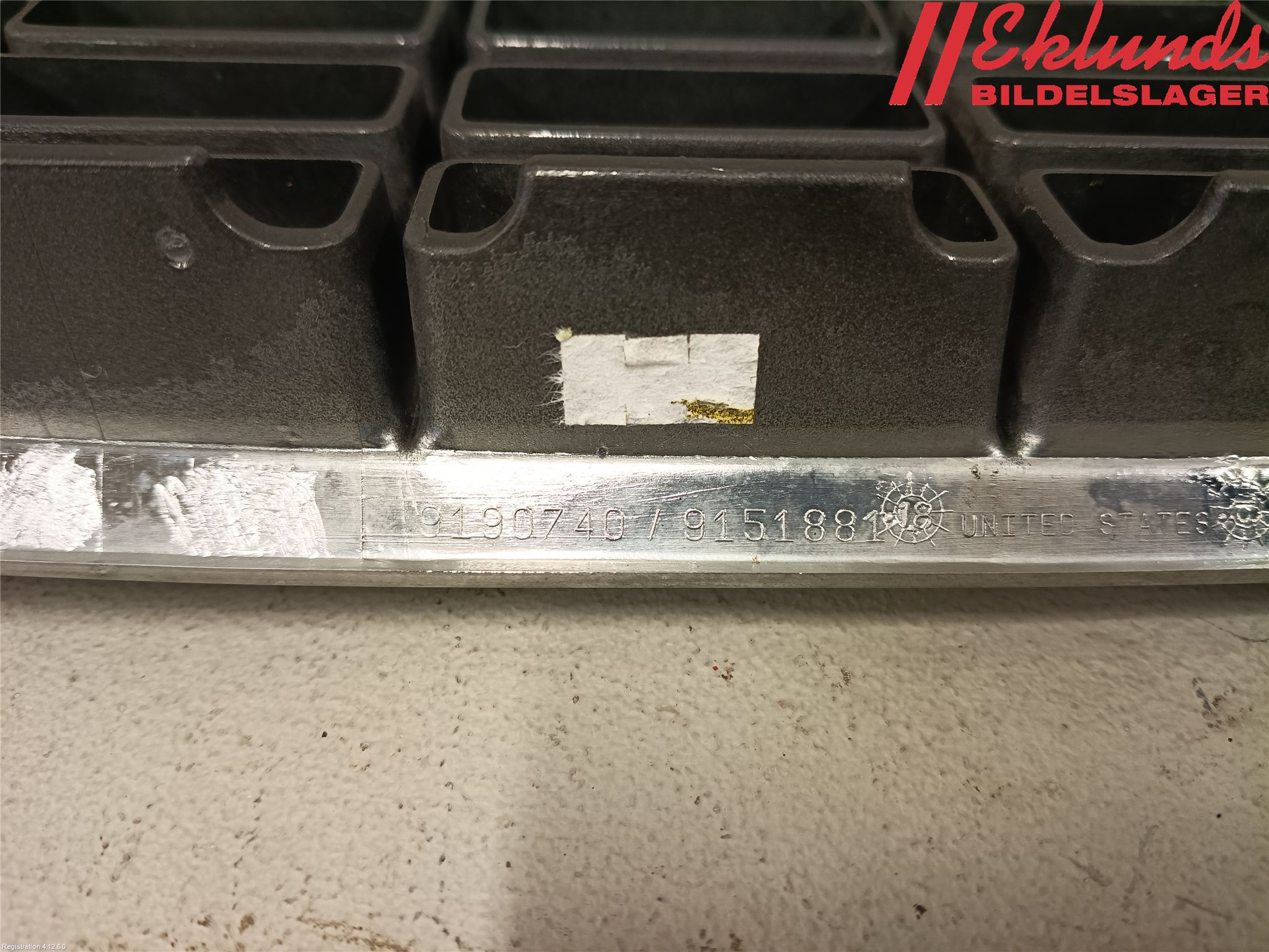 Volvo S60 01-04 Grill Komp