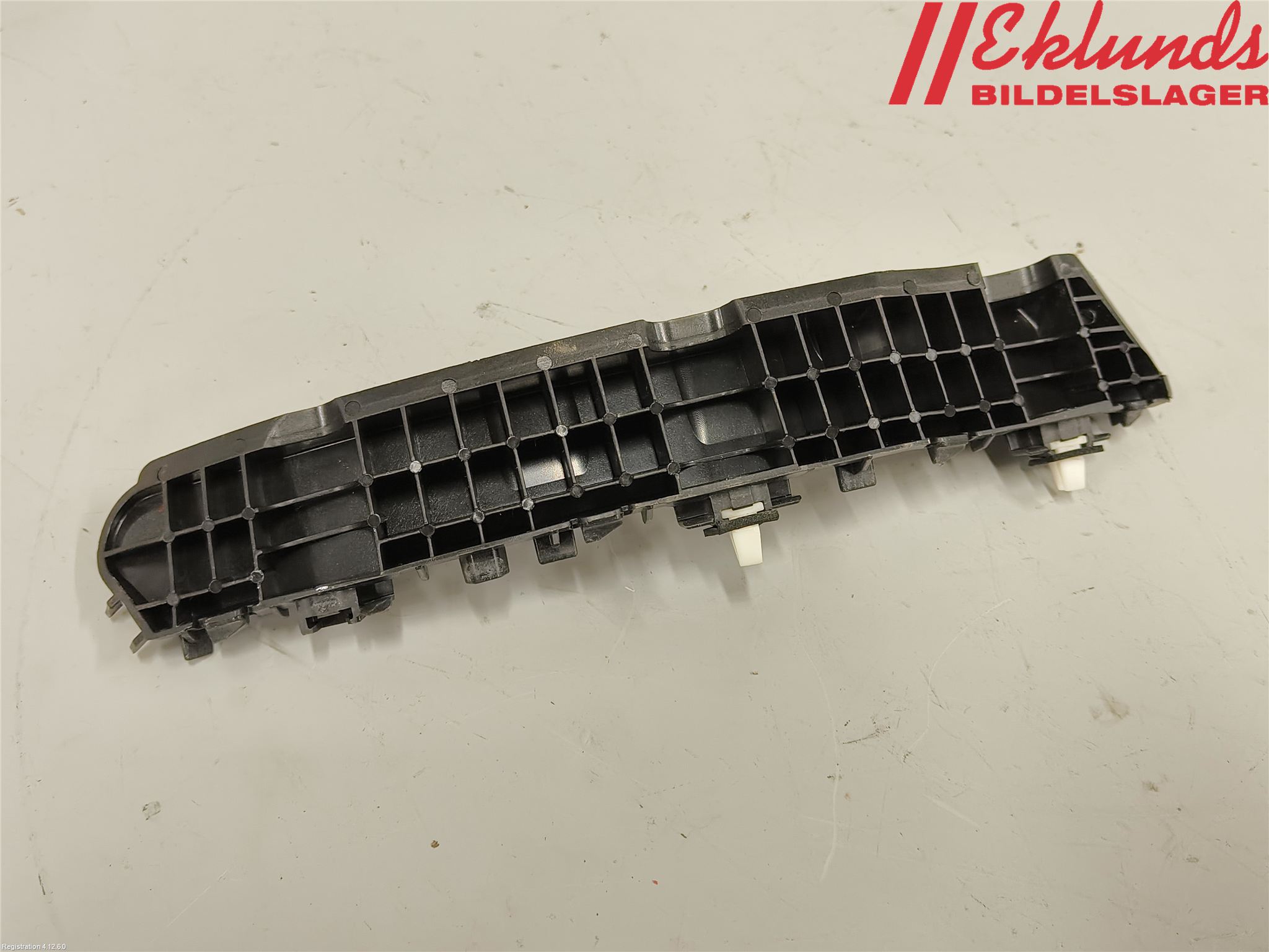 Hyundai i10 LA 20- Stötfångarfäste Bak Vä