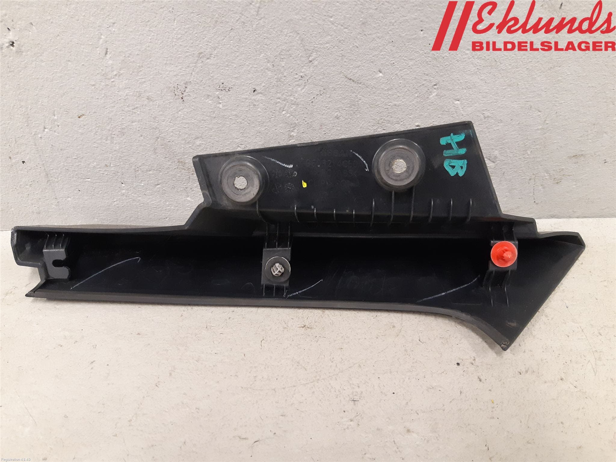 Nissan X-TRAIL 14-21 Spoiler Baklucka