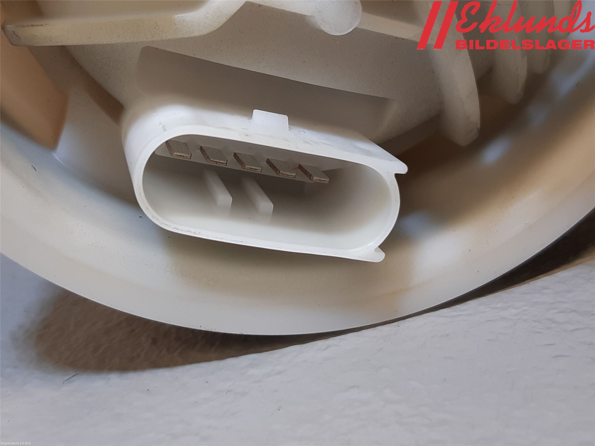 Mercedes-Benz MB E-KLASS (W211) 02-09 Bränslet. Armat. Ej Givare