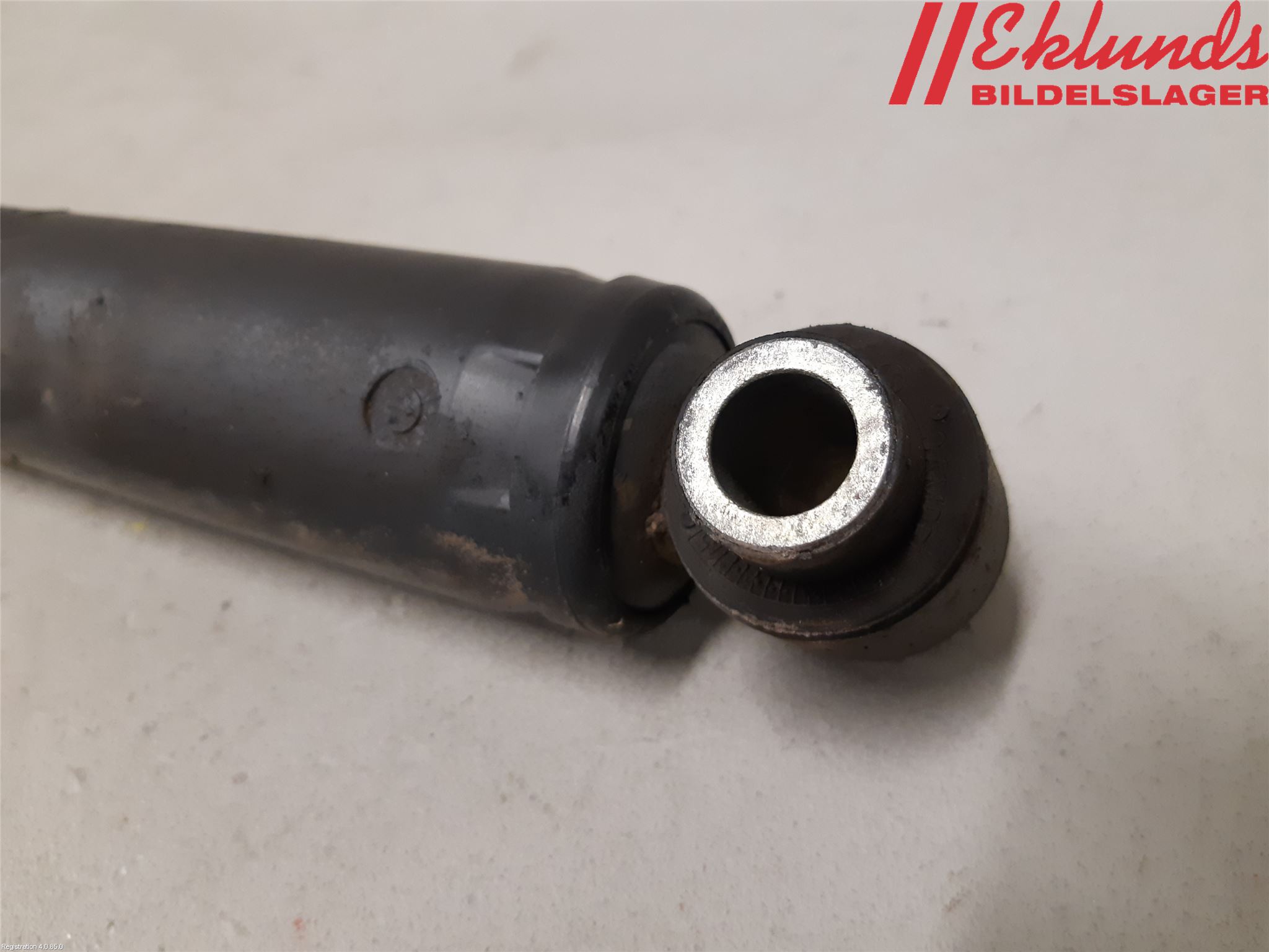 Iveco DAILY 14->> Stötdämpare Bak