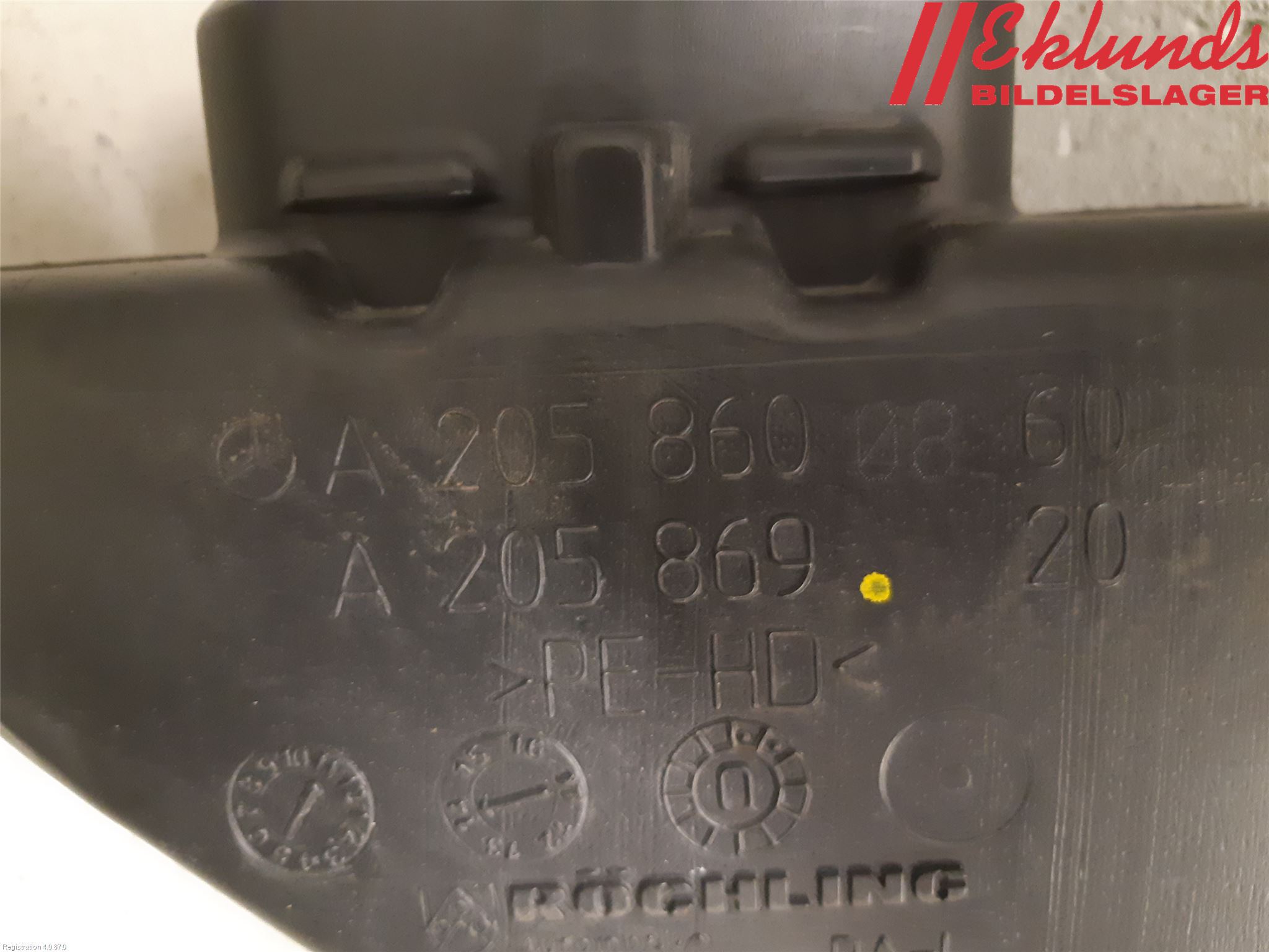 Mercedes-Benz MB C-KLASS (W205) 14-21 Spolartank Vindruta