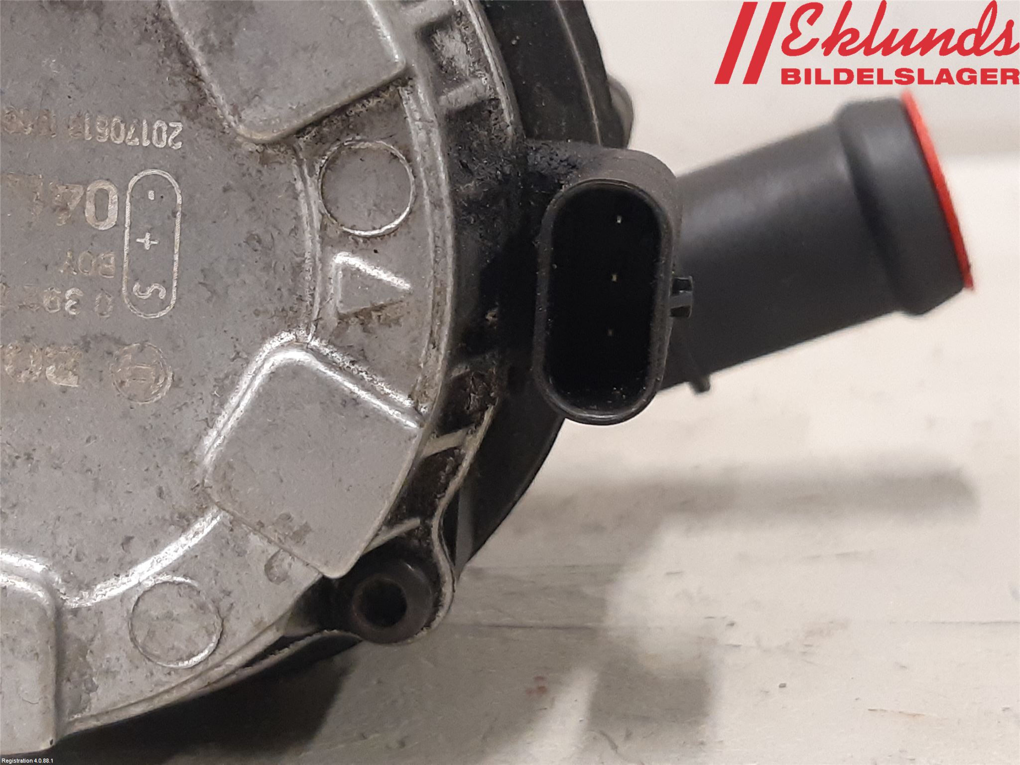 Volkswagen VW PASSAT 15-19 Vattenpump