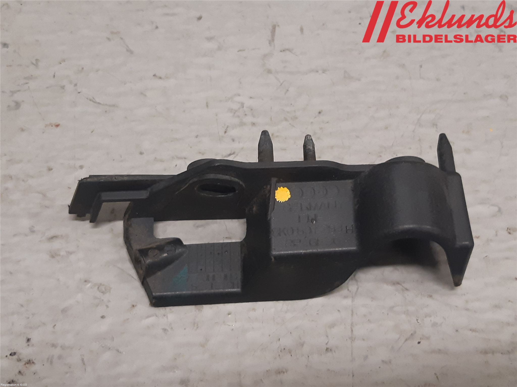 Audi A4 12-15 Stötfångarfäste Fram Vä