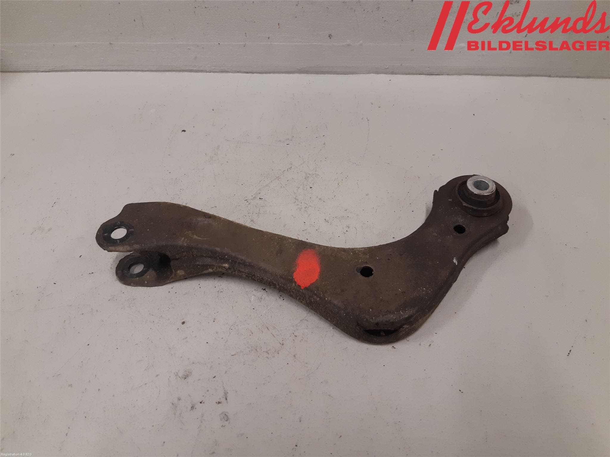 Toyota RAV4 19- Bärarm Bak Vänster