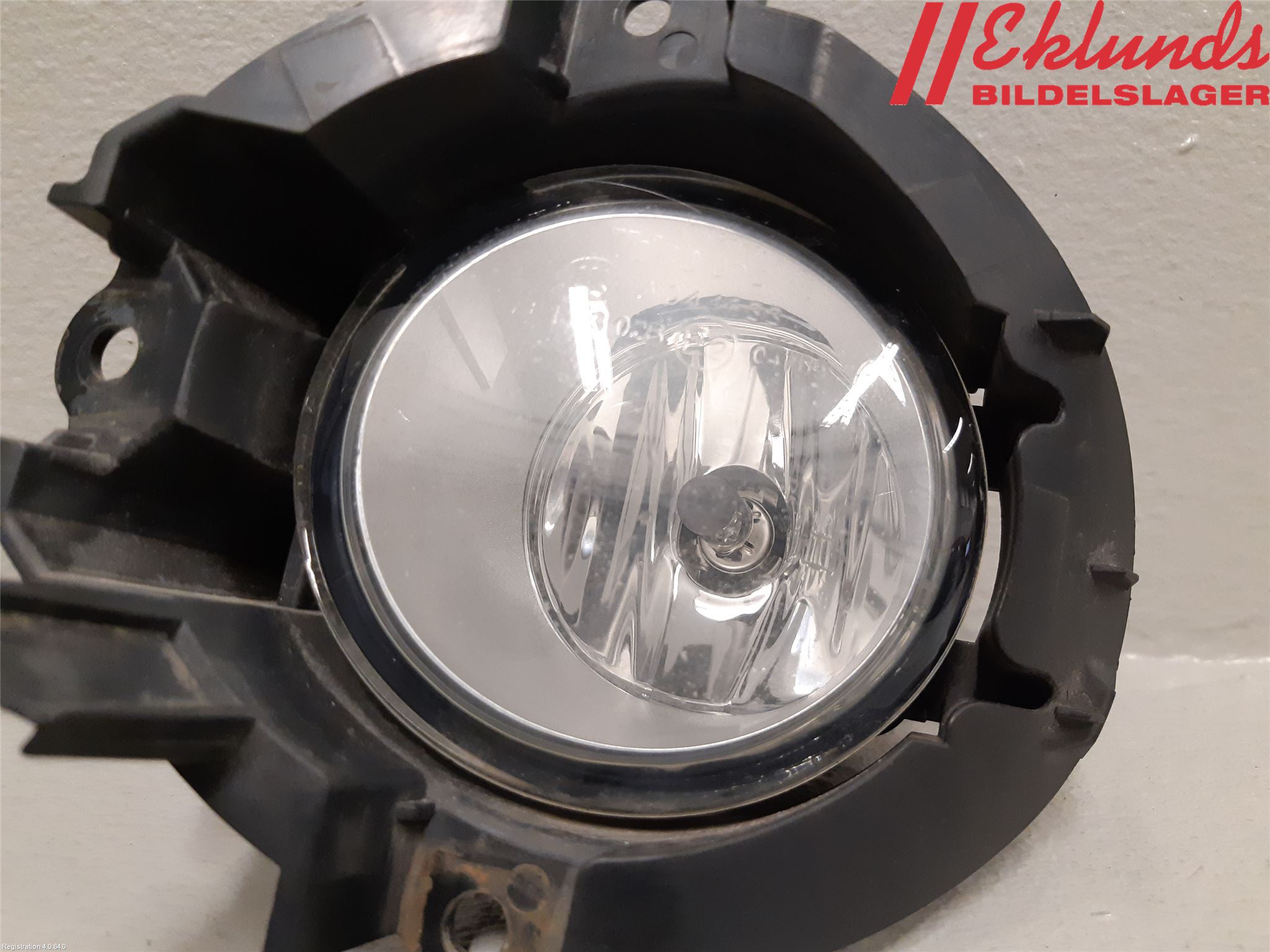 Toyota AVENSIS 09-15 Dimljus-Varselljus Fram