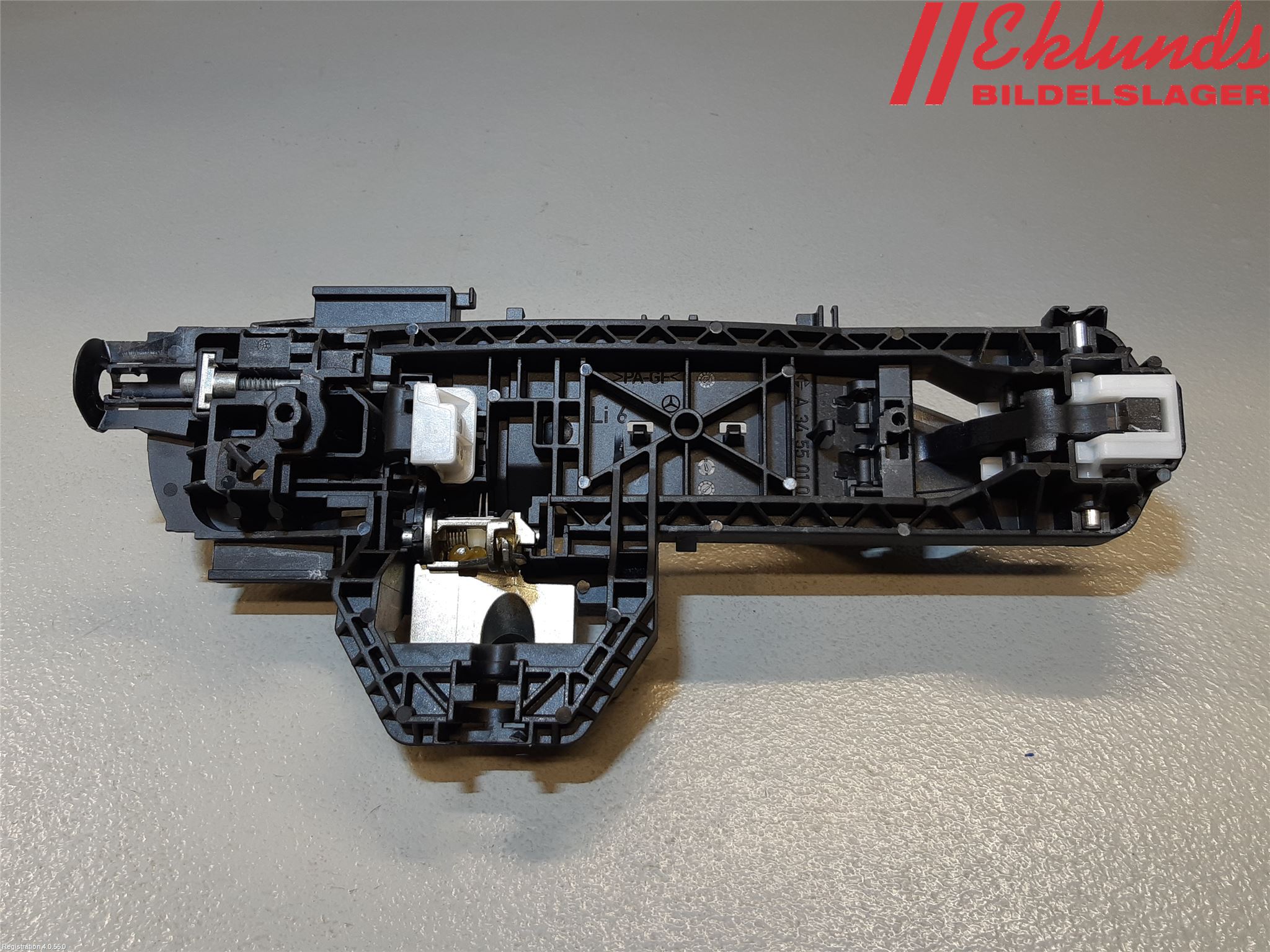 Mercedes-Benz MB A-KLASS (W176) 13-18 Dörrhandtag Yttre Vä