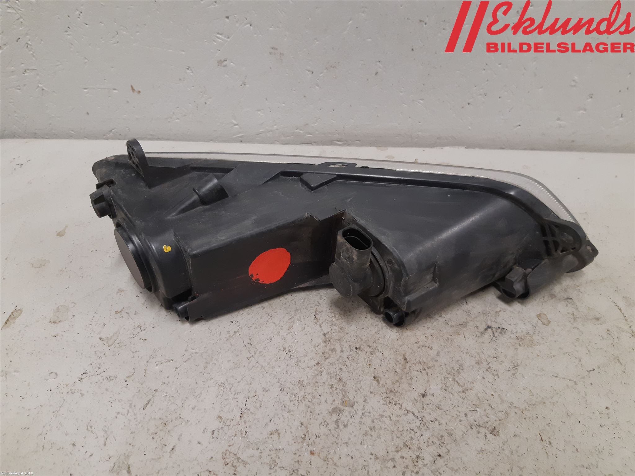 Volkswagen VW PASSAT 11-14 Dimljus-Varselljus Fram