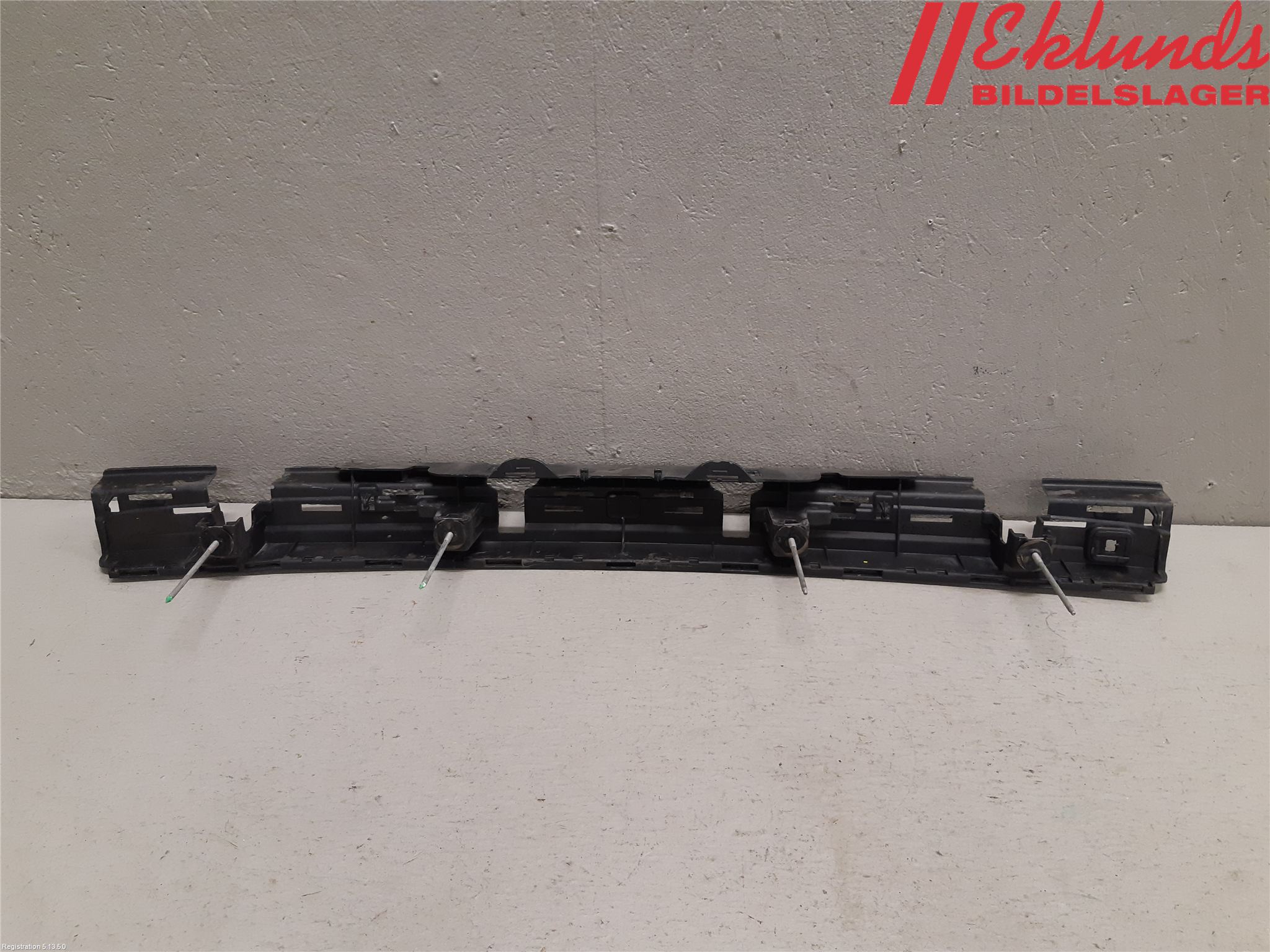 Mercedes-Benz MB EQC (N293) 20- Stötfångardel Bak Mitt