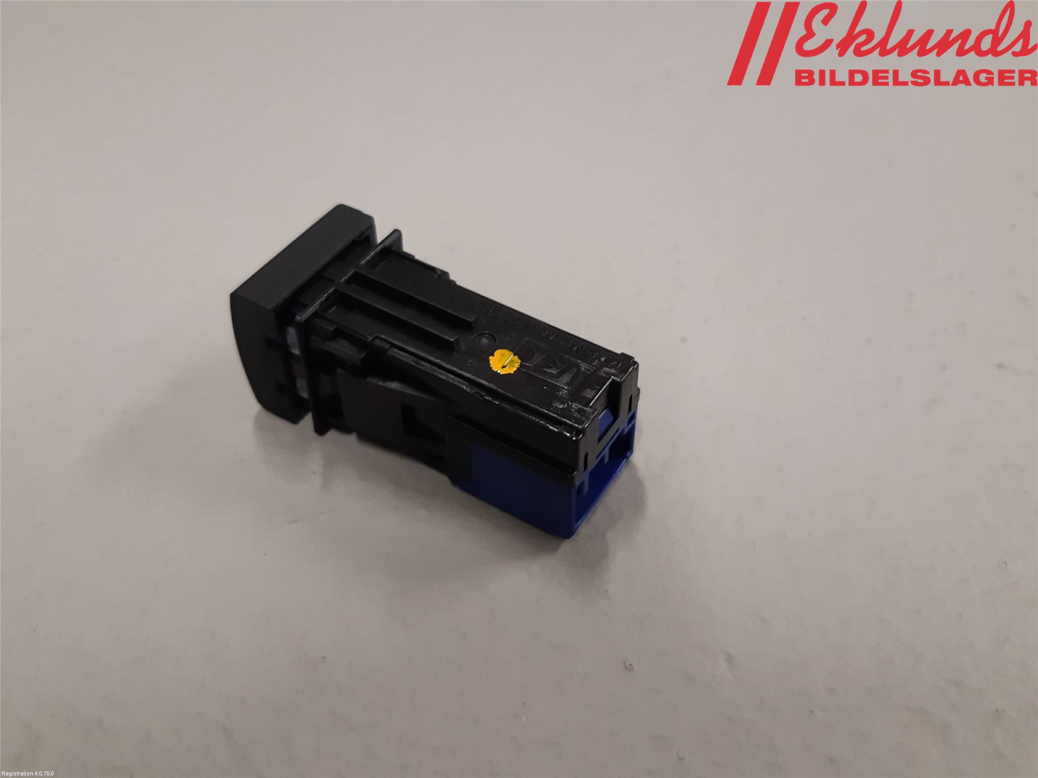 Toyota COROLLA 19- Strömställare Övrigt