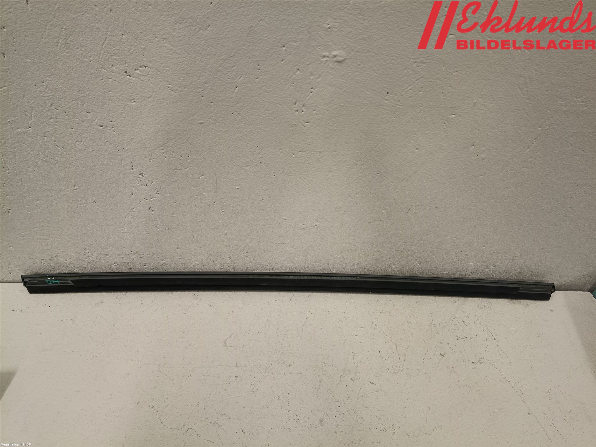 Tesla MODEL Y 21- Dörr Dekorlist Bak Hö