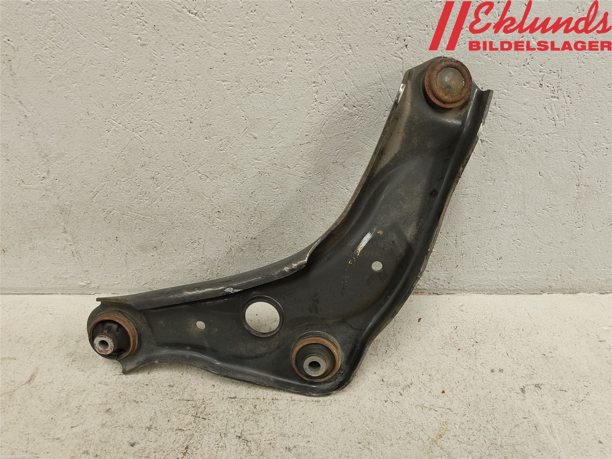 Nissan QASHQAI 17-21 Bärarm Fram Undre Hö