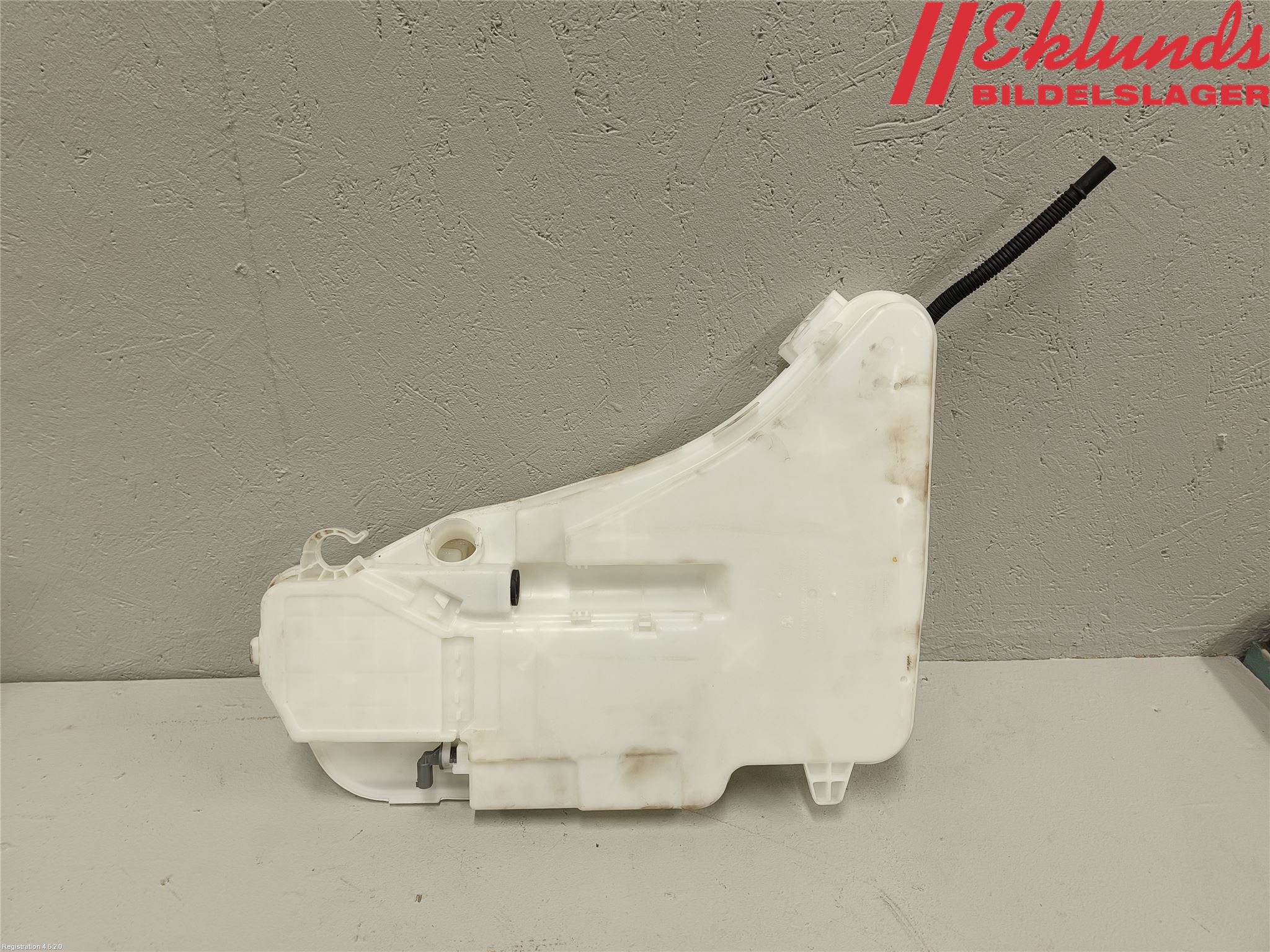 BMW 5 F10/F11/F18 09-17 Spolartank Vindruta-Strål