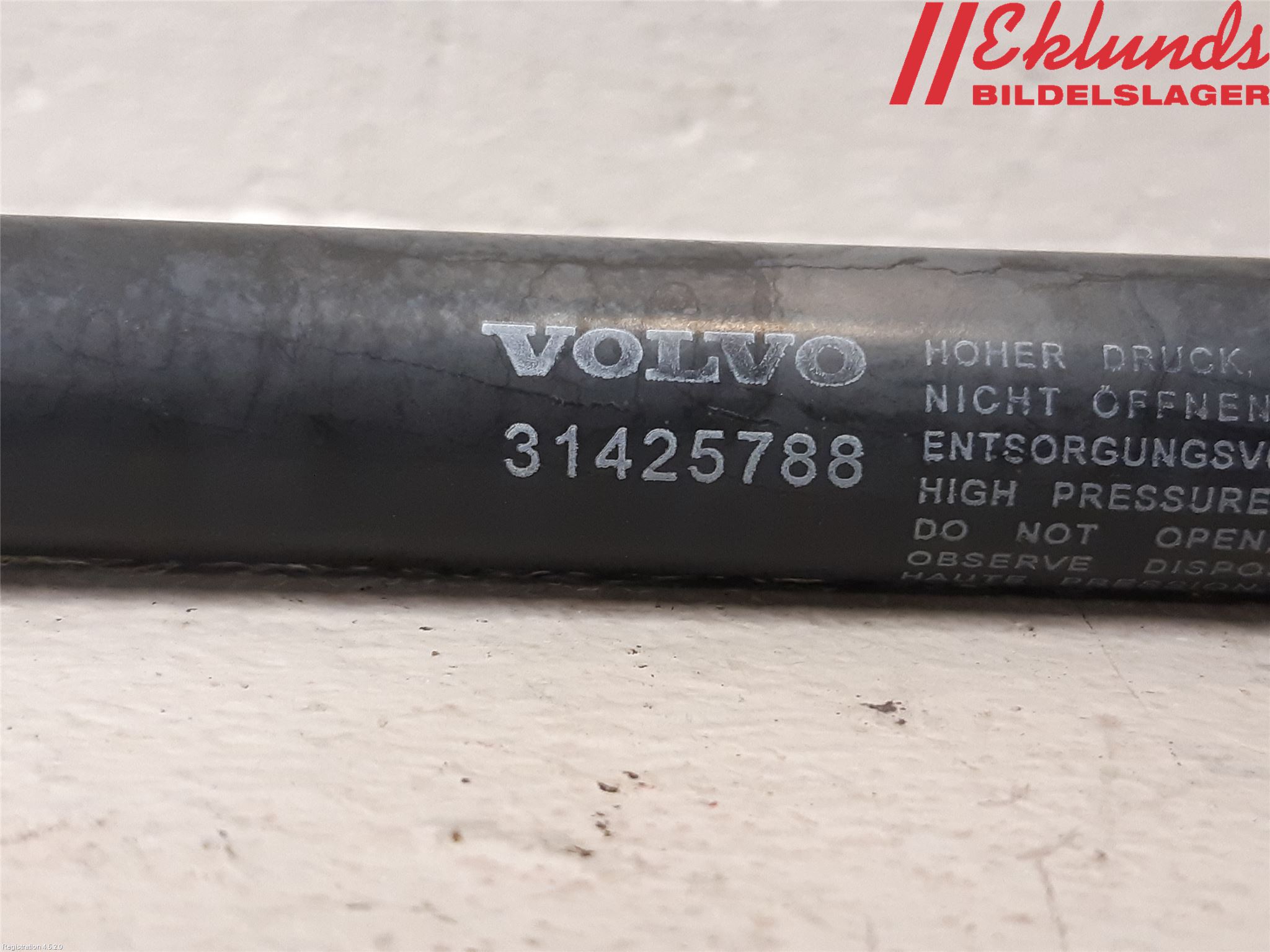 Volvo XC90/RECHARGE 16- Gasfjäder Motorhuv
