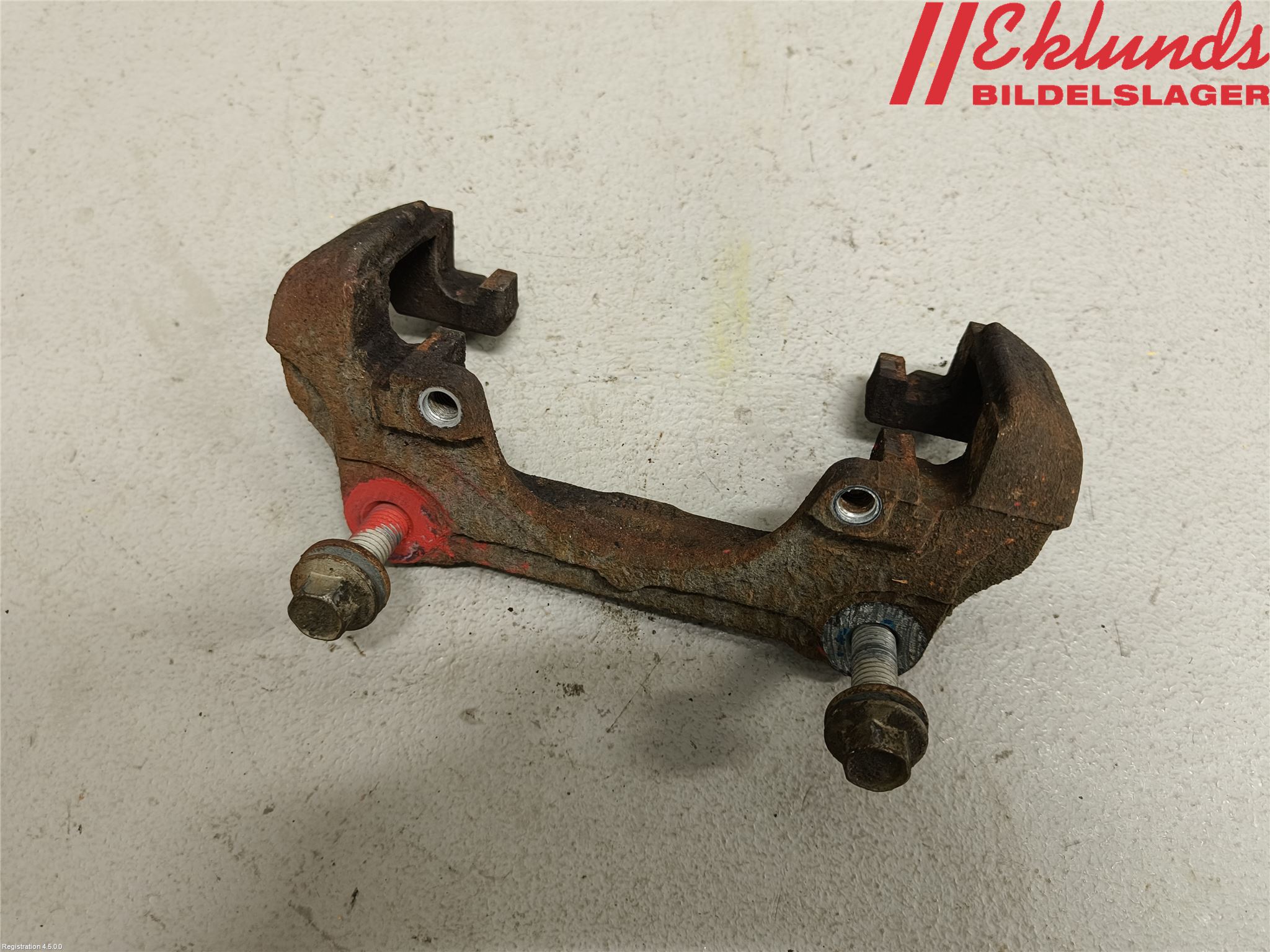 Ford FOCUS 19- Bromsokshållare