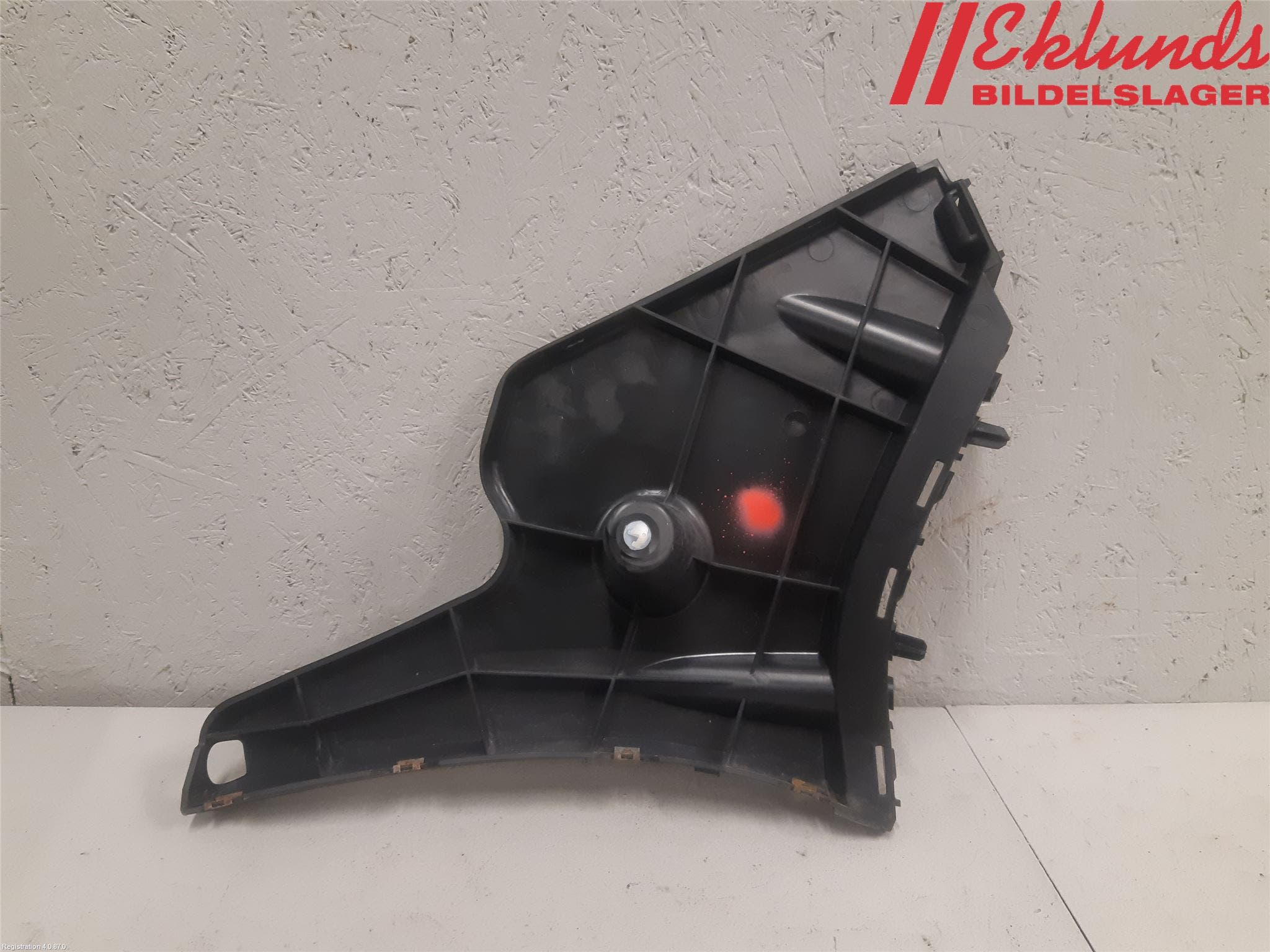 Volvo S60 11-13 Stötfångarfäste Bak Vä