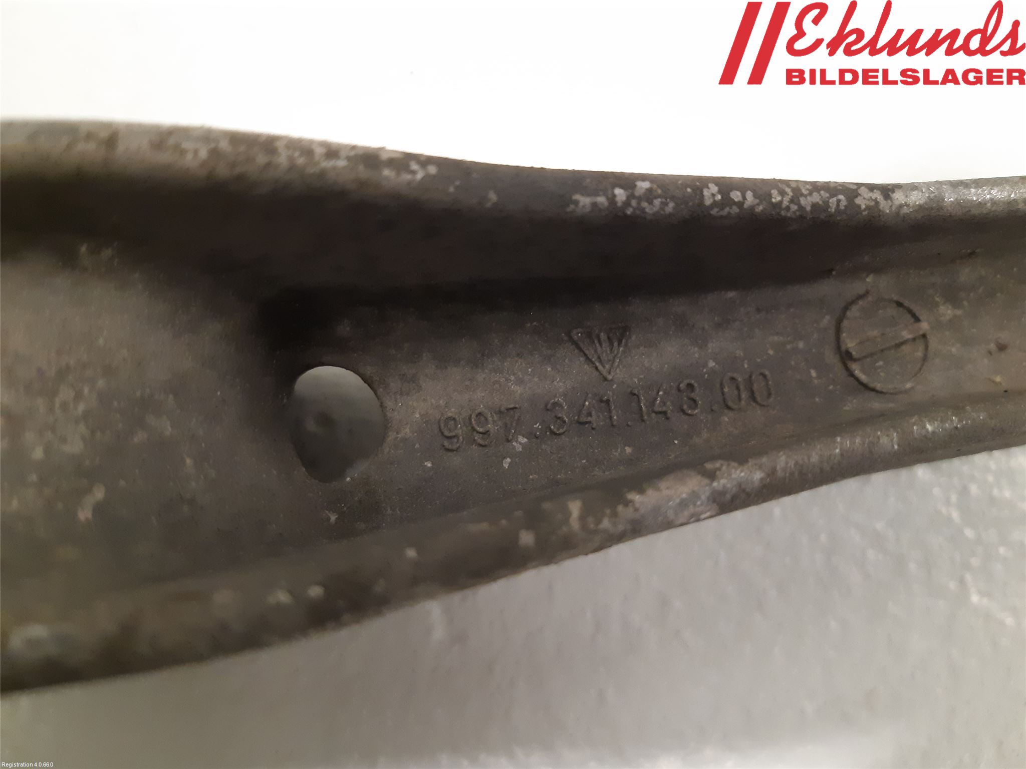 Porsche 911 64- Bärarm Fram Undre Vä