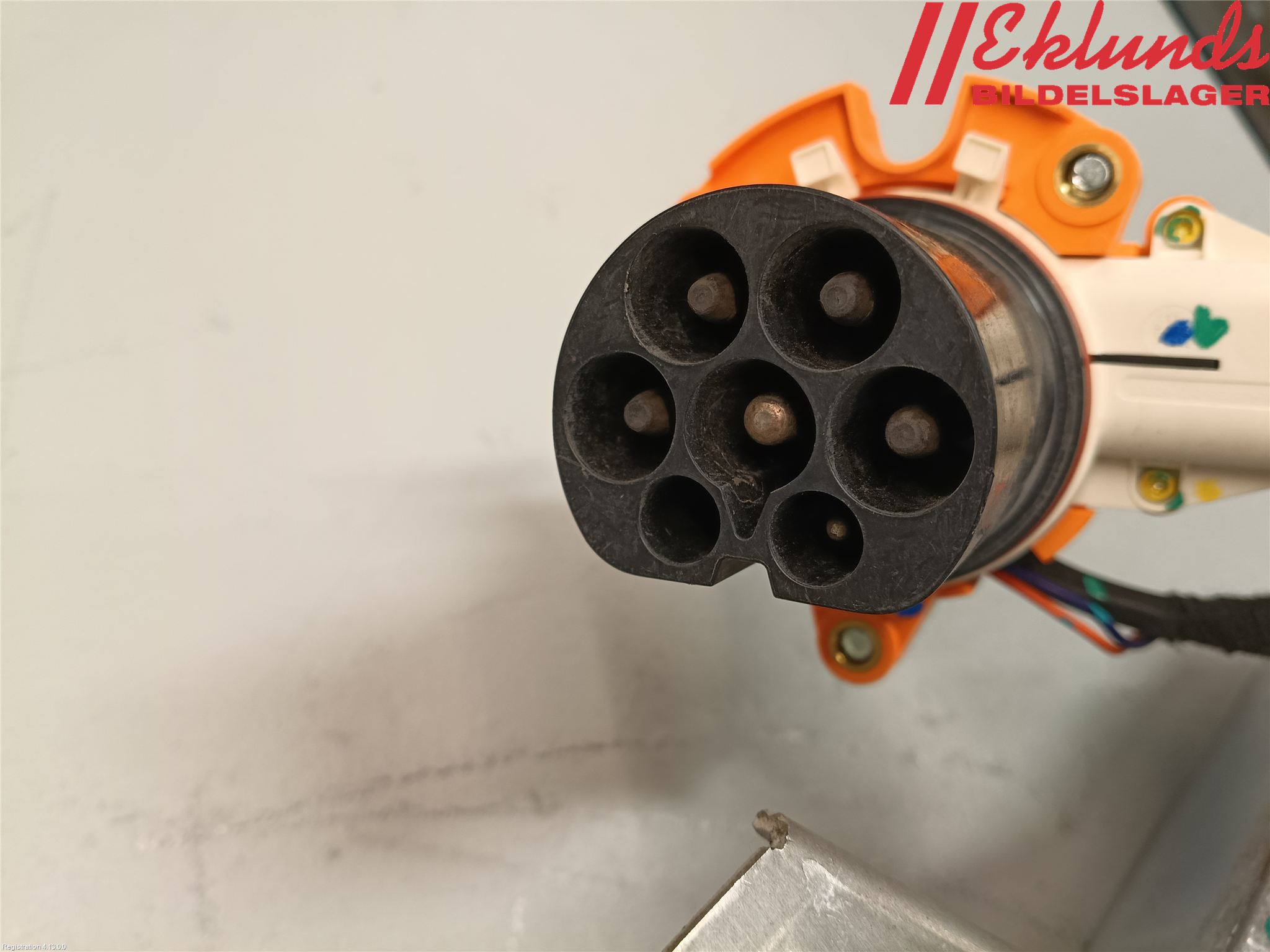 Tesla MODEL X 16- Converter