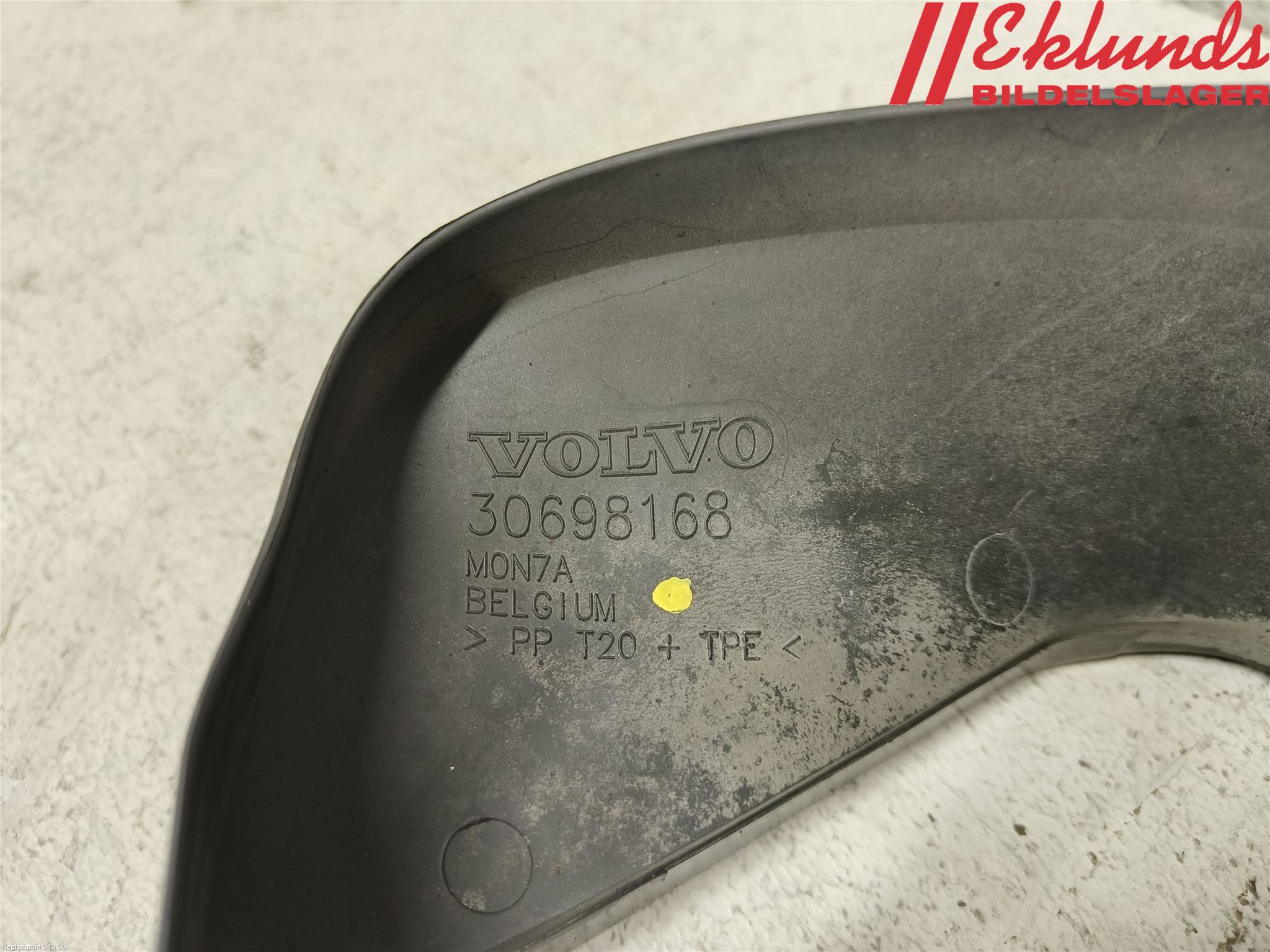 Volvo V70 05-08 Deflektor Plåt-Plast Kylning