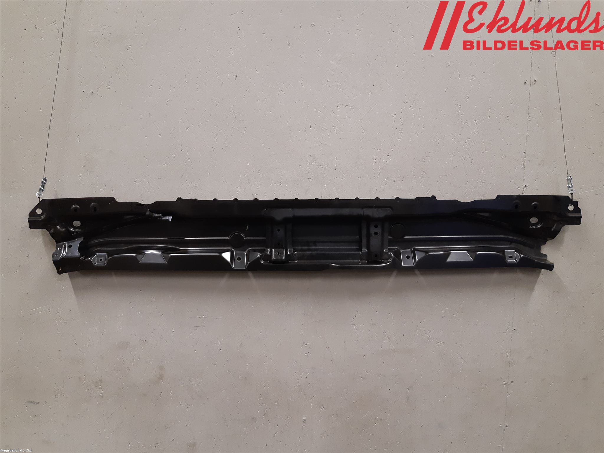 Toyota RAV4 19- Torpedplåt-Torpedplast