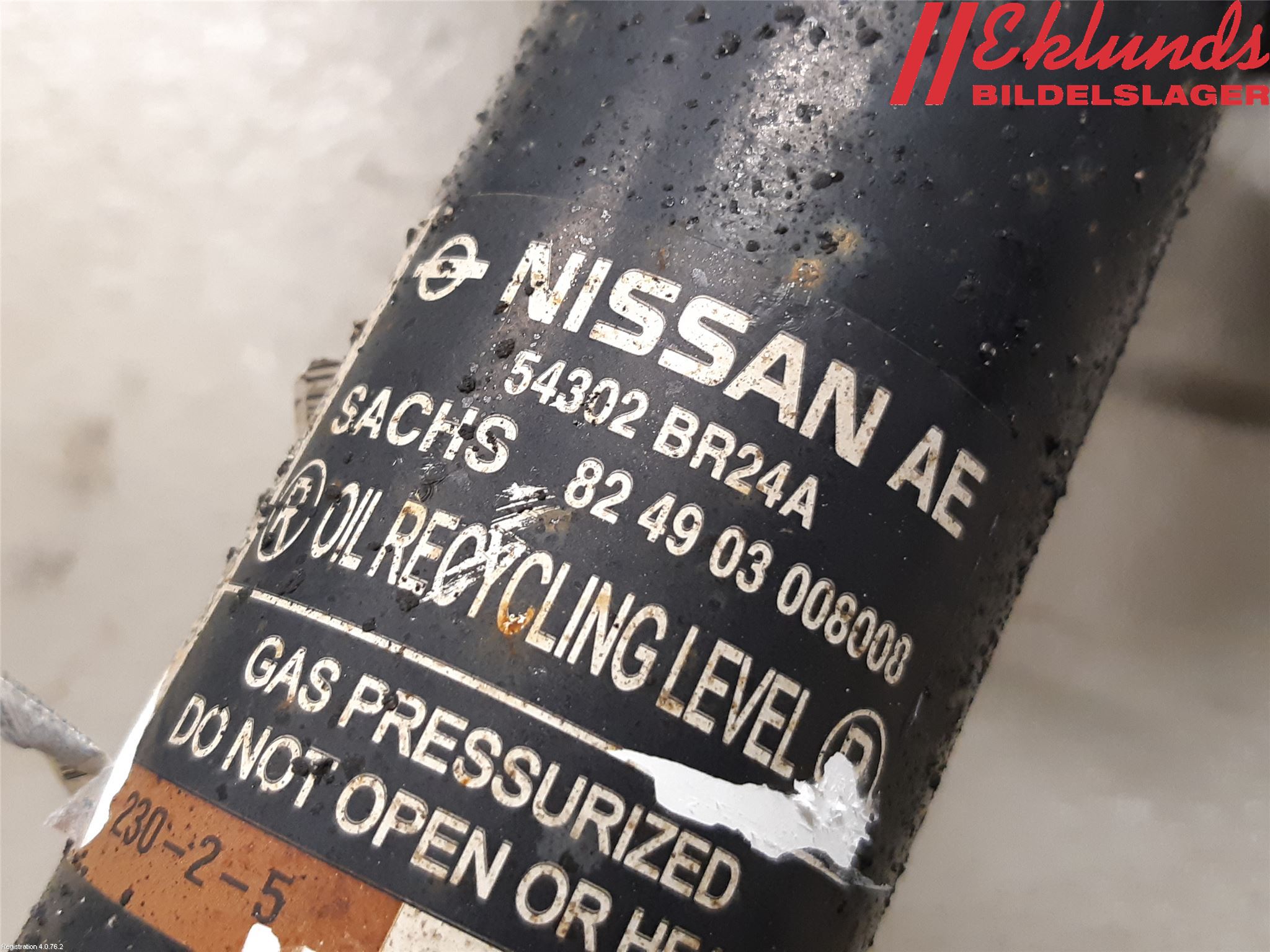 Nissan QASHQAI+2  10-14 Fjäderben Fram Höger