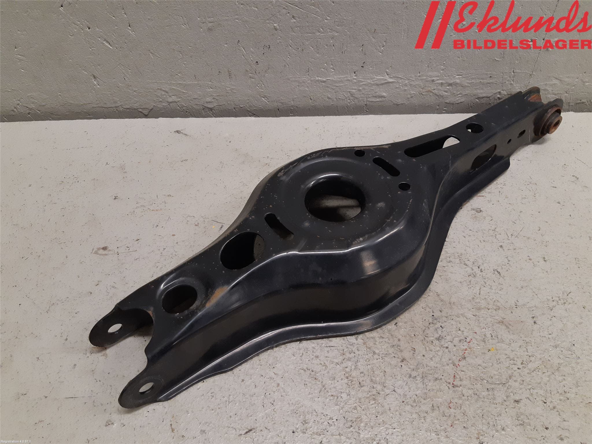 Toyota YARIS XP21 20- Bärarm Bak Höger