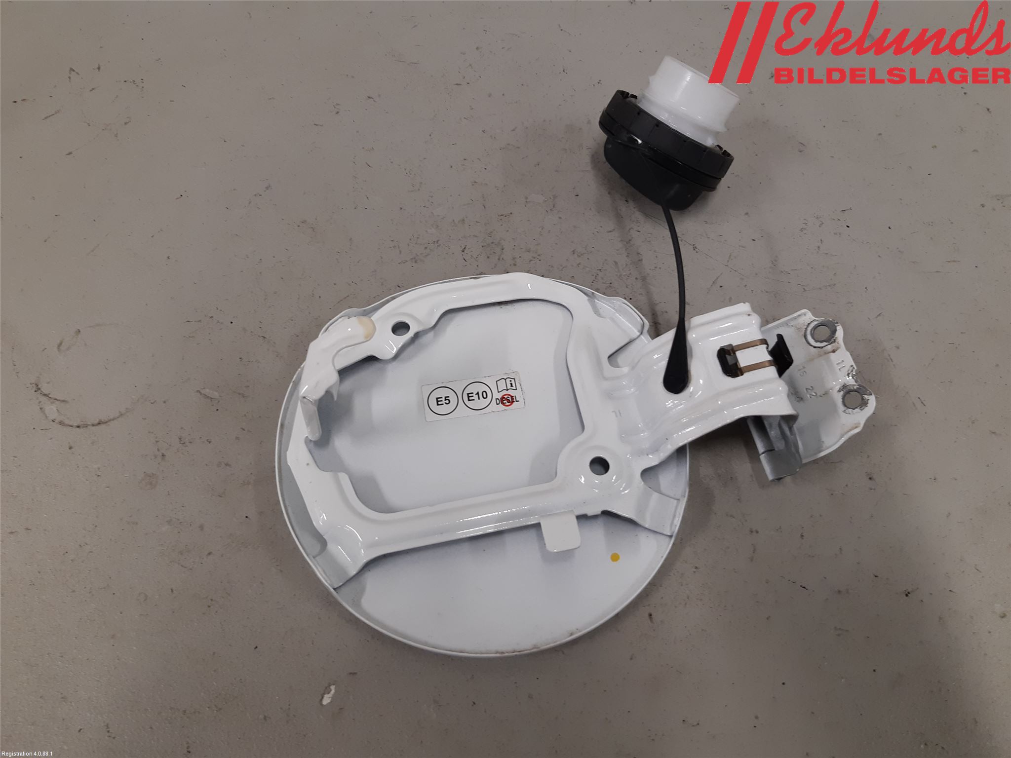 Toyota YARIS XP21 20- Tanklucka