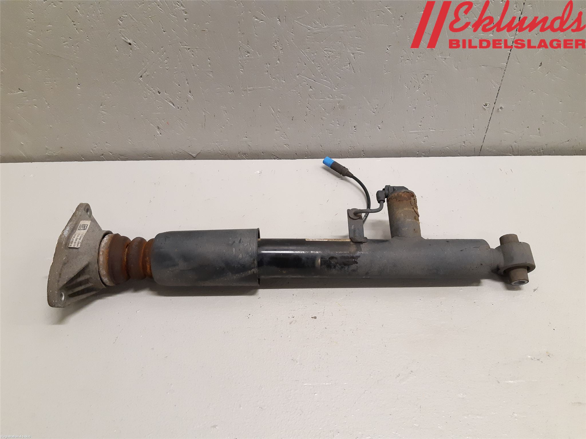 BMW 4 F32/F33/F82/F83 13-20 Stötdämpare Bak