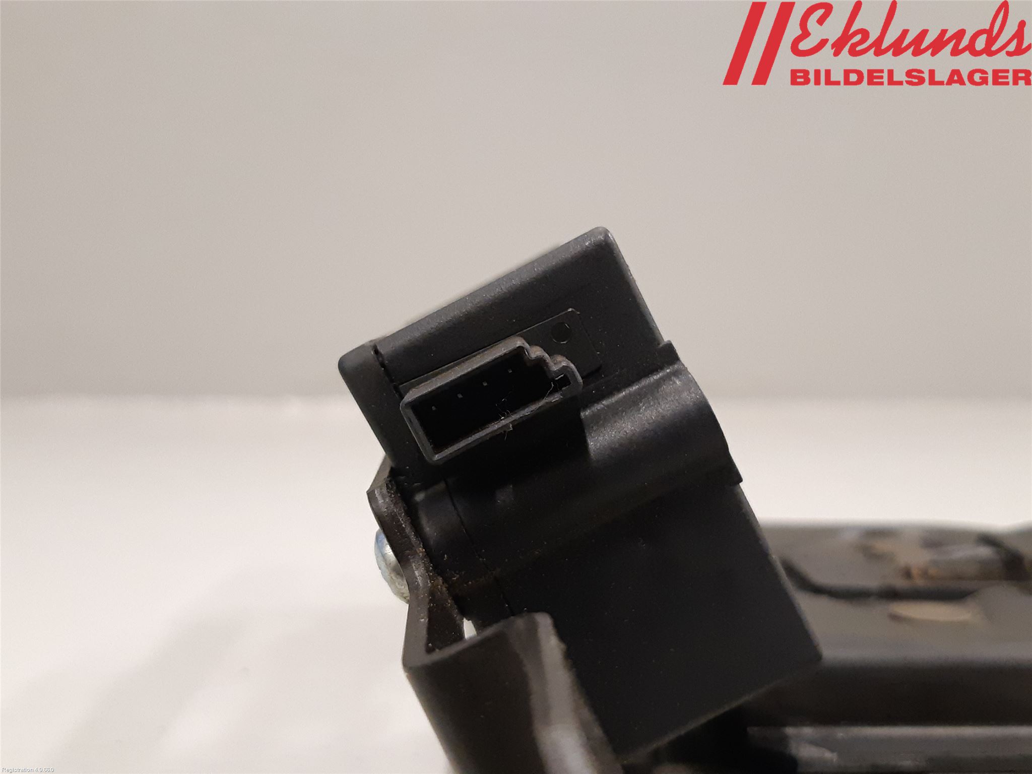 BMW 3 E46      98-05 Låskista Baklucka