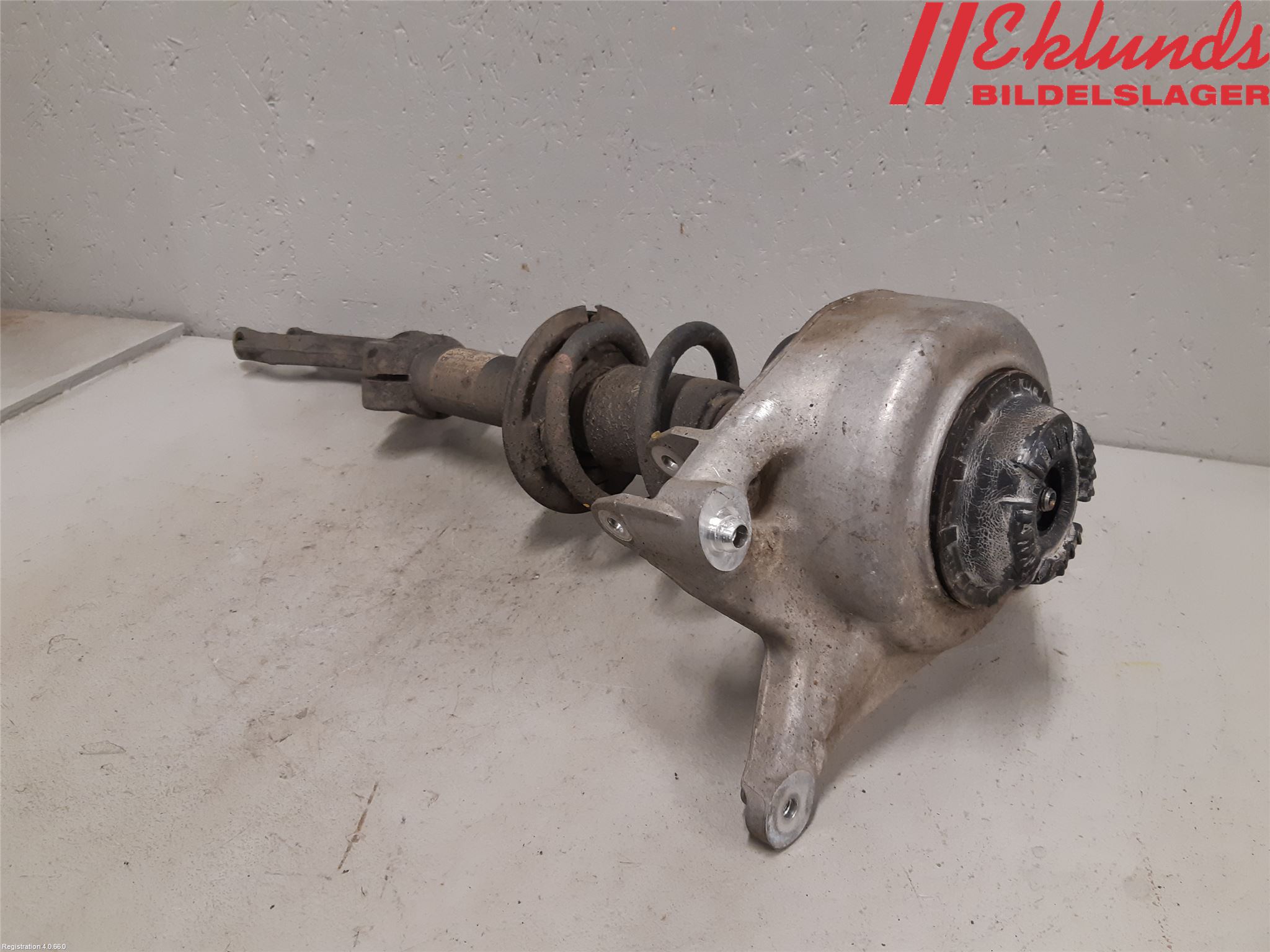 Audi A5 07-16 Fjäderben Fram Höger