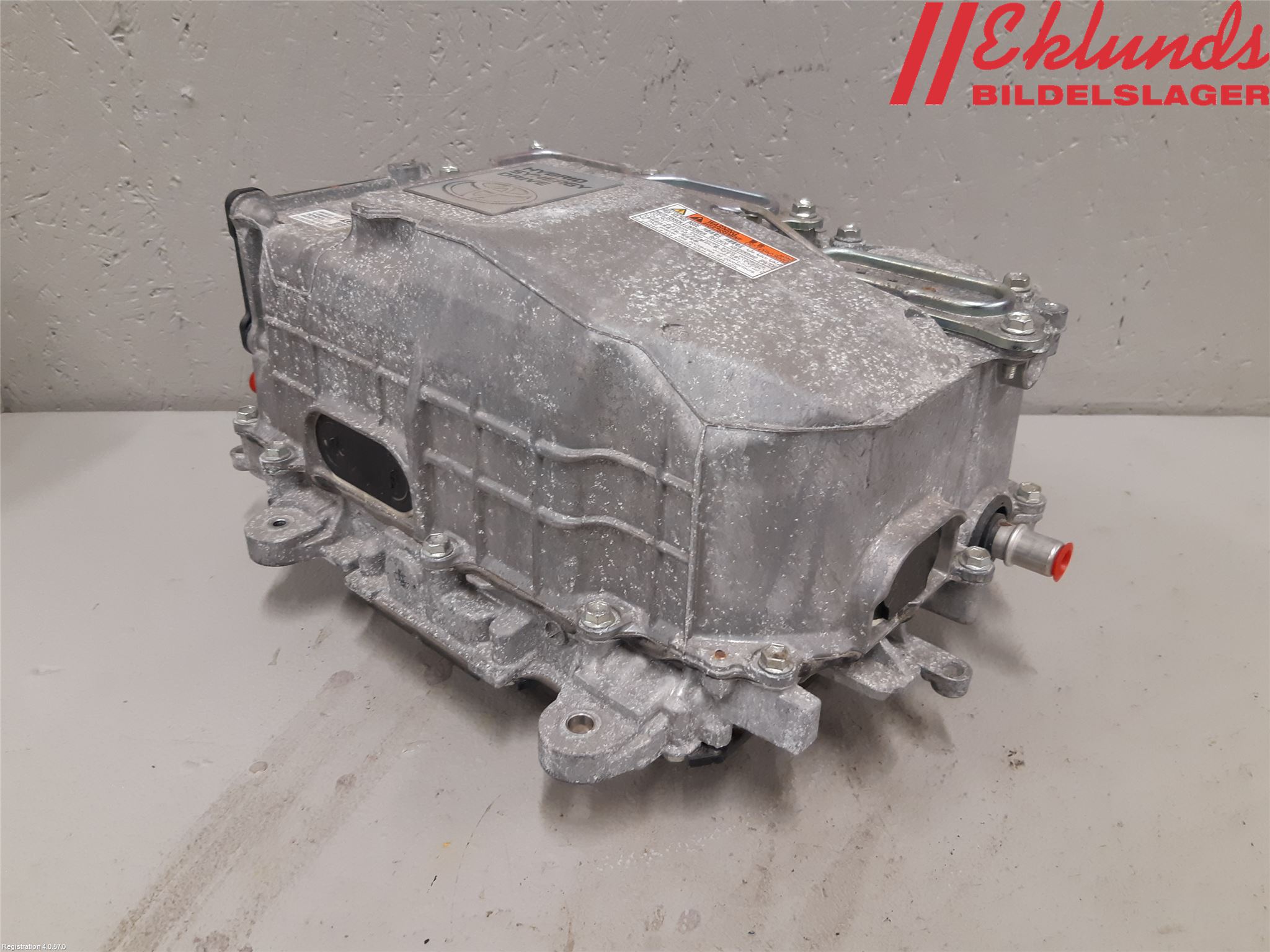 Toyota YARIS XP130 15-20 Hybridconverter