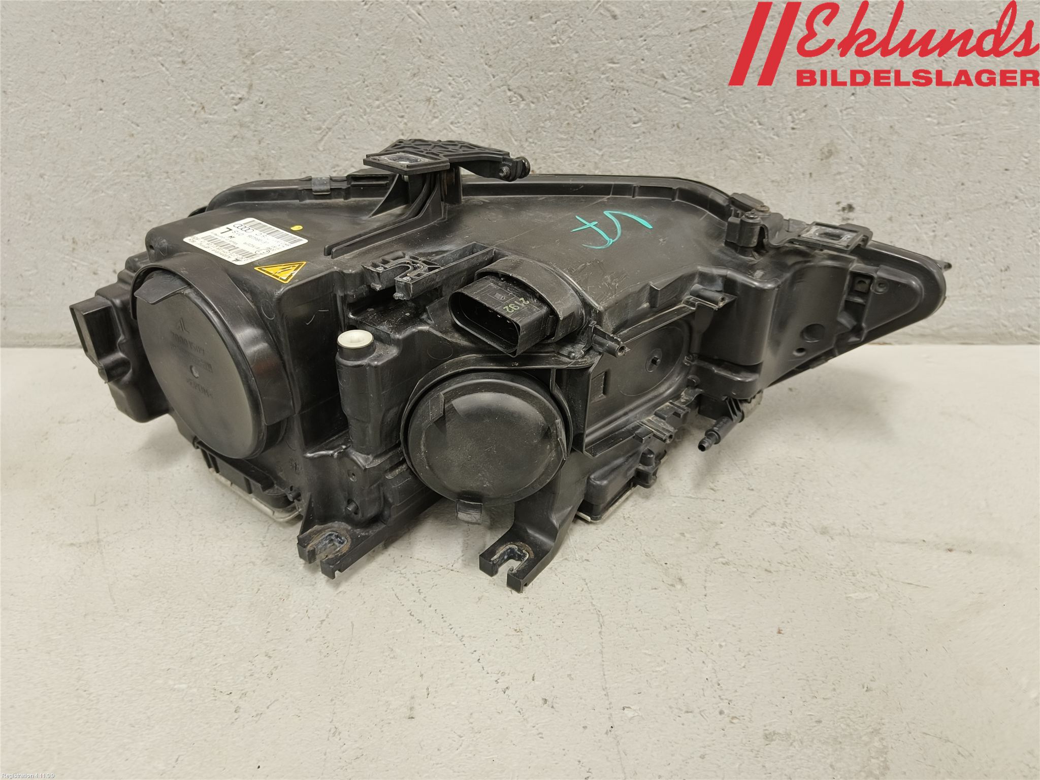 Audi A4 12-15 Strålkastare Vänster