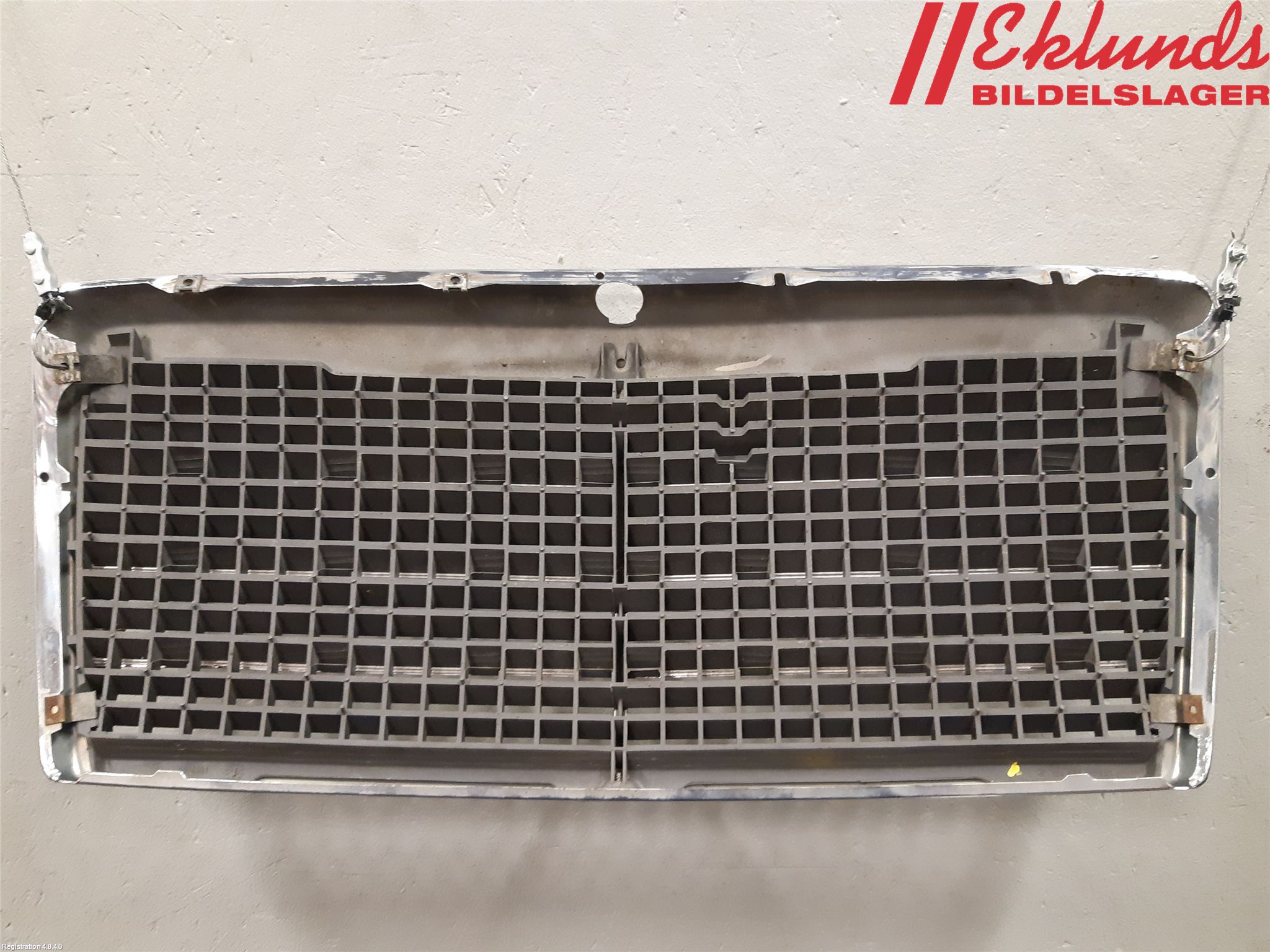 Mercedes-Benz MB 200-500  (W124) 86-96 Grill Komp