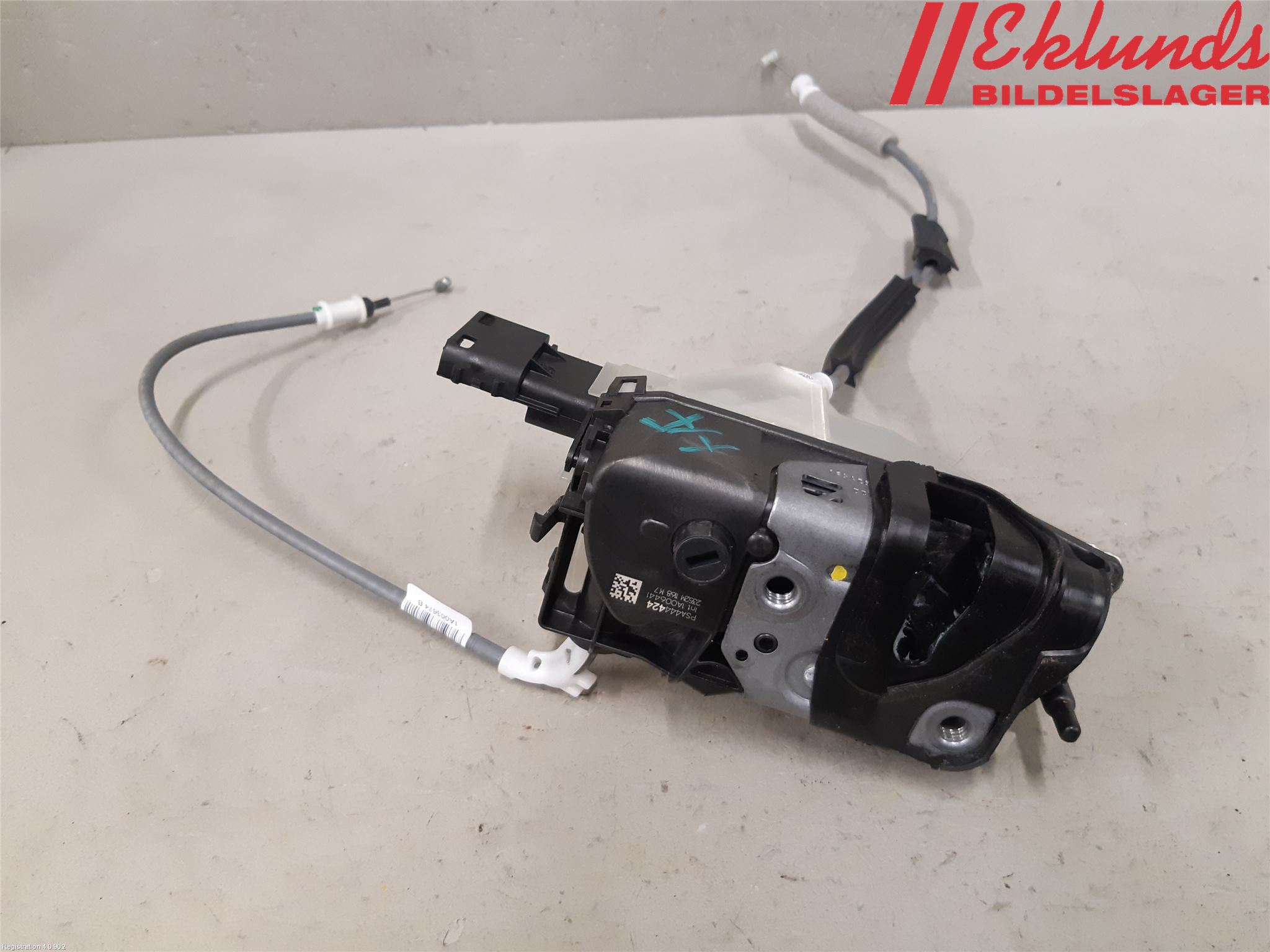 Peugeot 2008/E-2008 20- Låskista-Dörrlås