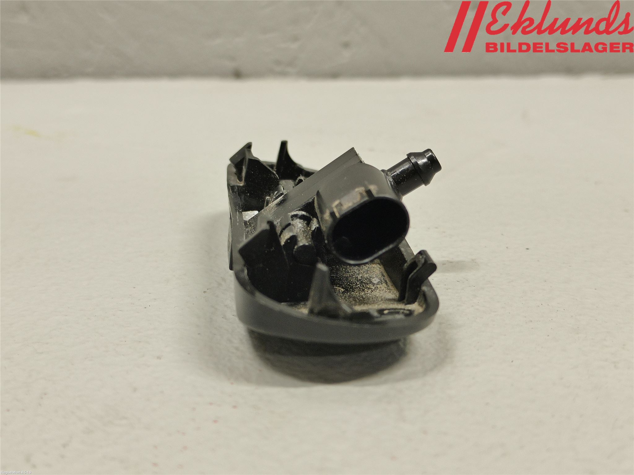 Audi A6 F2/C8 19- Spolarmunstycke Rutor