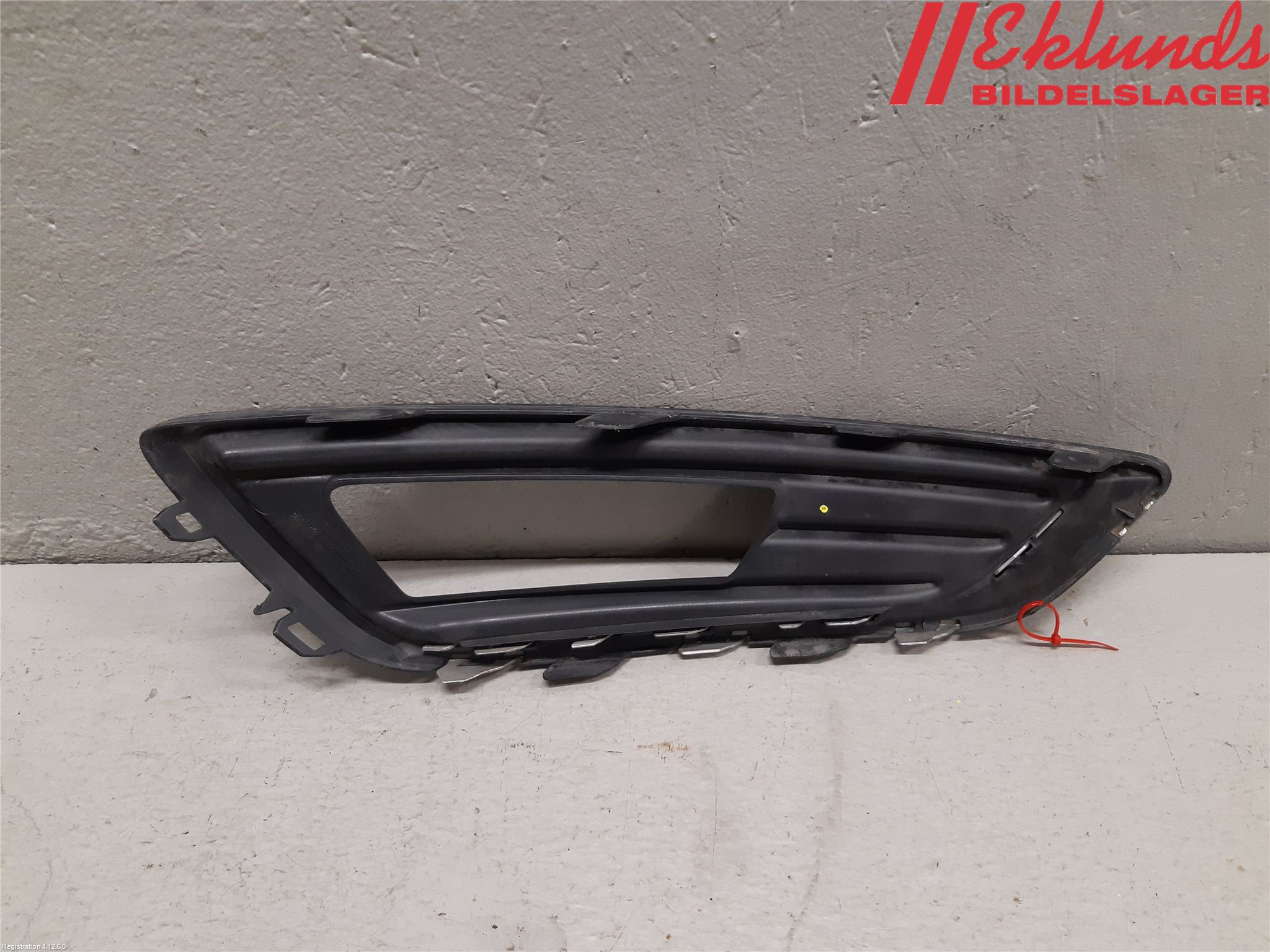 Ford FOCUS 15-18 Dimljussarg Fram