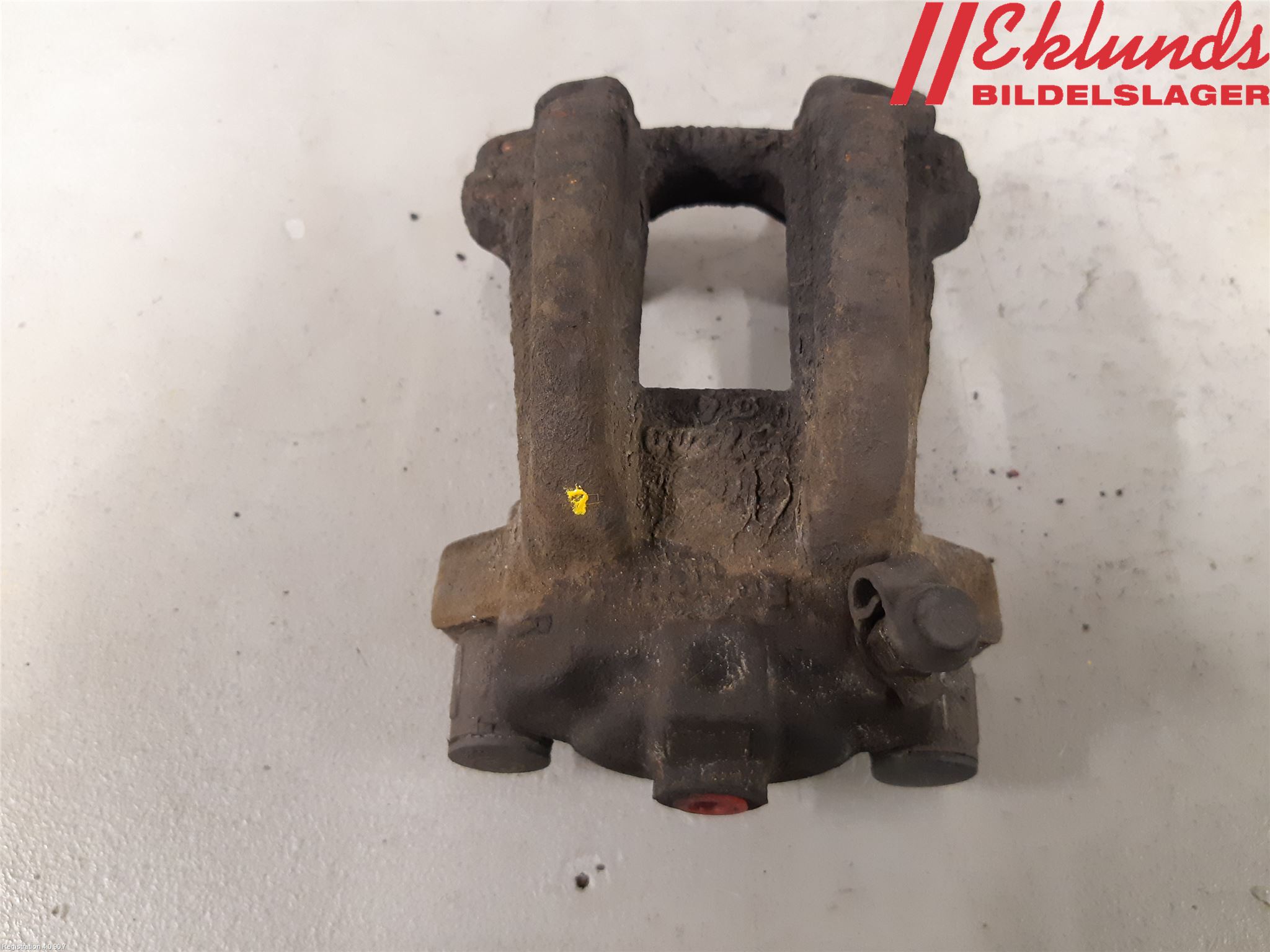 BMW 3 F30/F31/F80 12-19 Bromsok Bak Höger