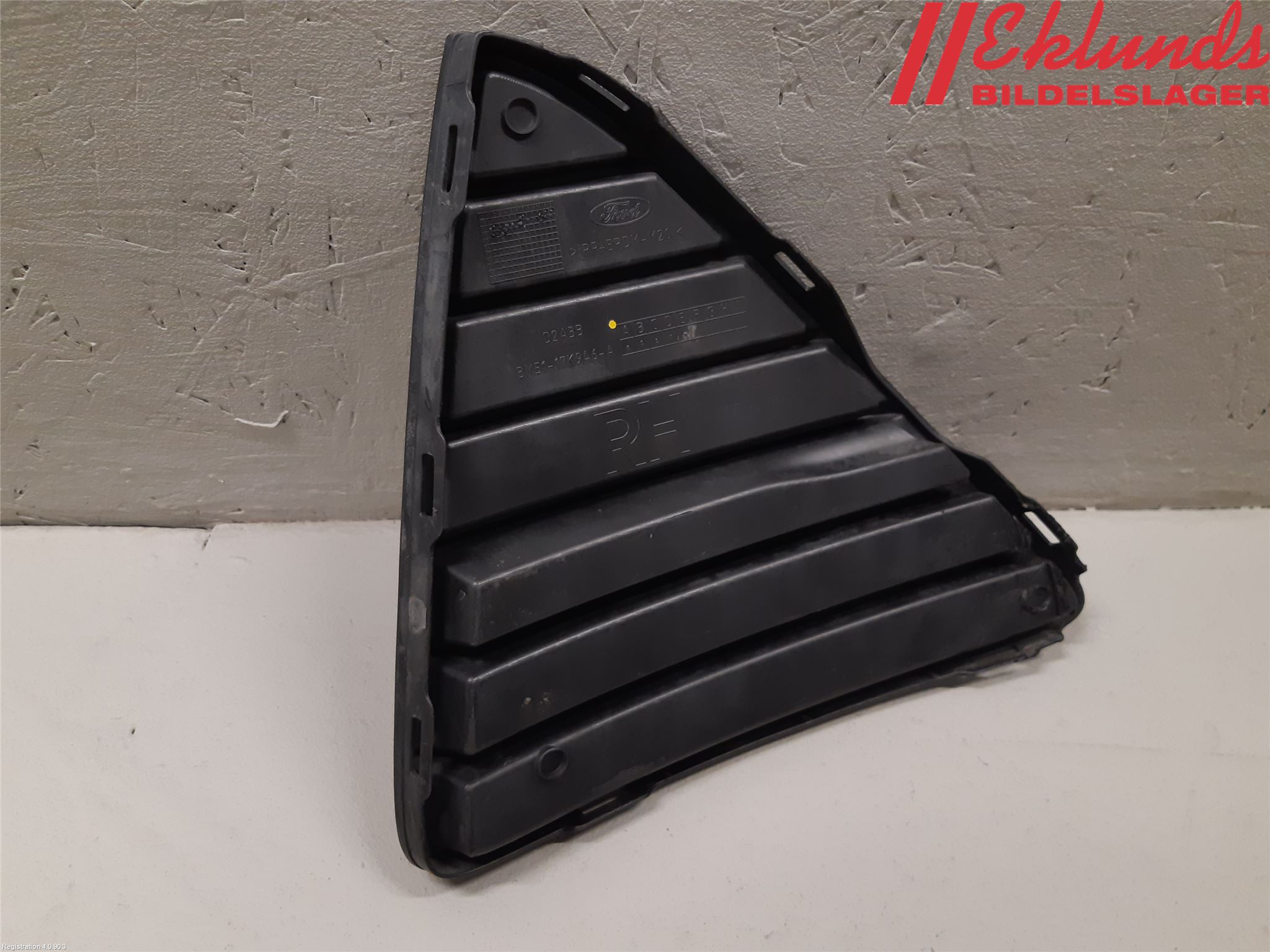 Ford FOCUS 11-14 Stöt Utfyllnad-List-Grill