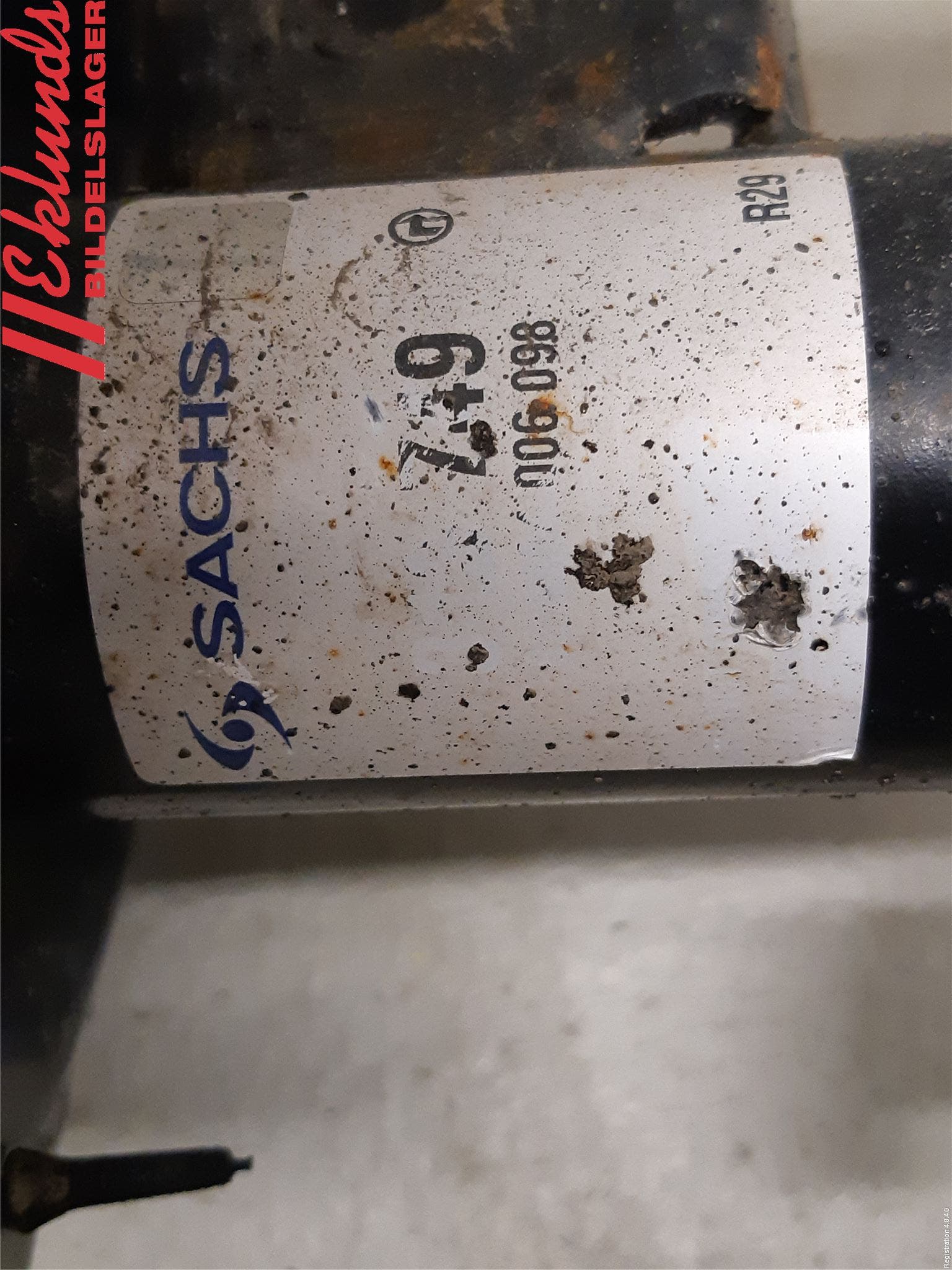 Volvo V60 11-13 Fjäderben Fram Höger