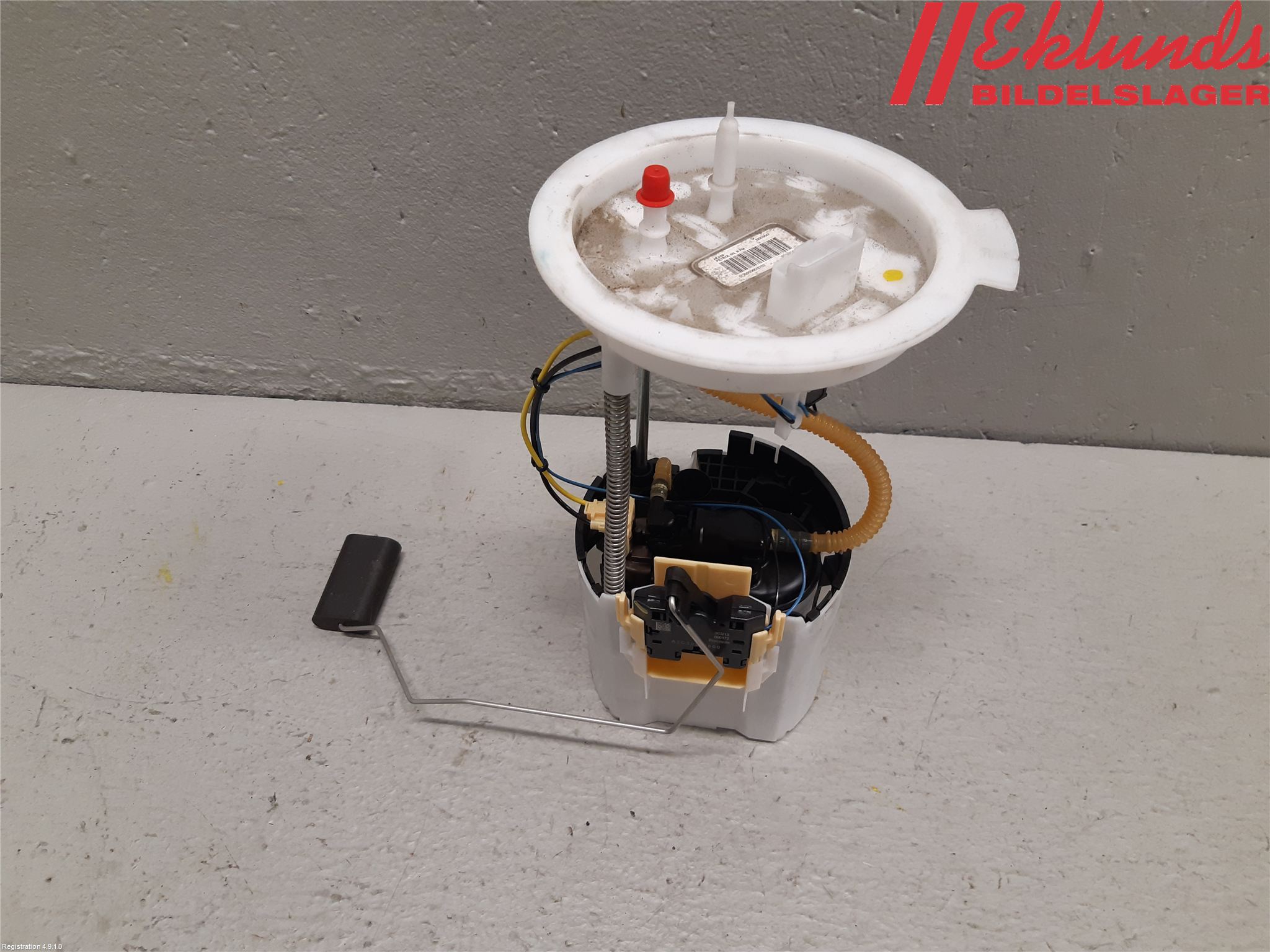 Volvo XC40/RECHARGE 18- Bränslepump El