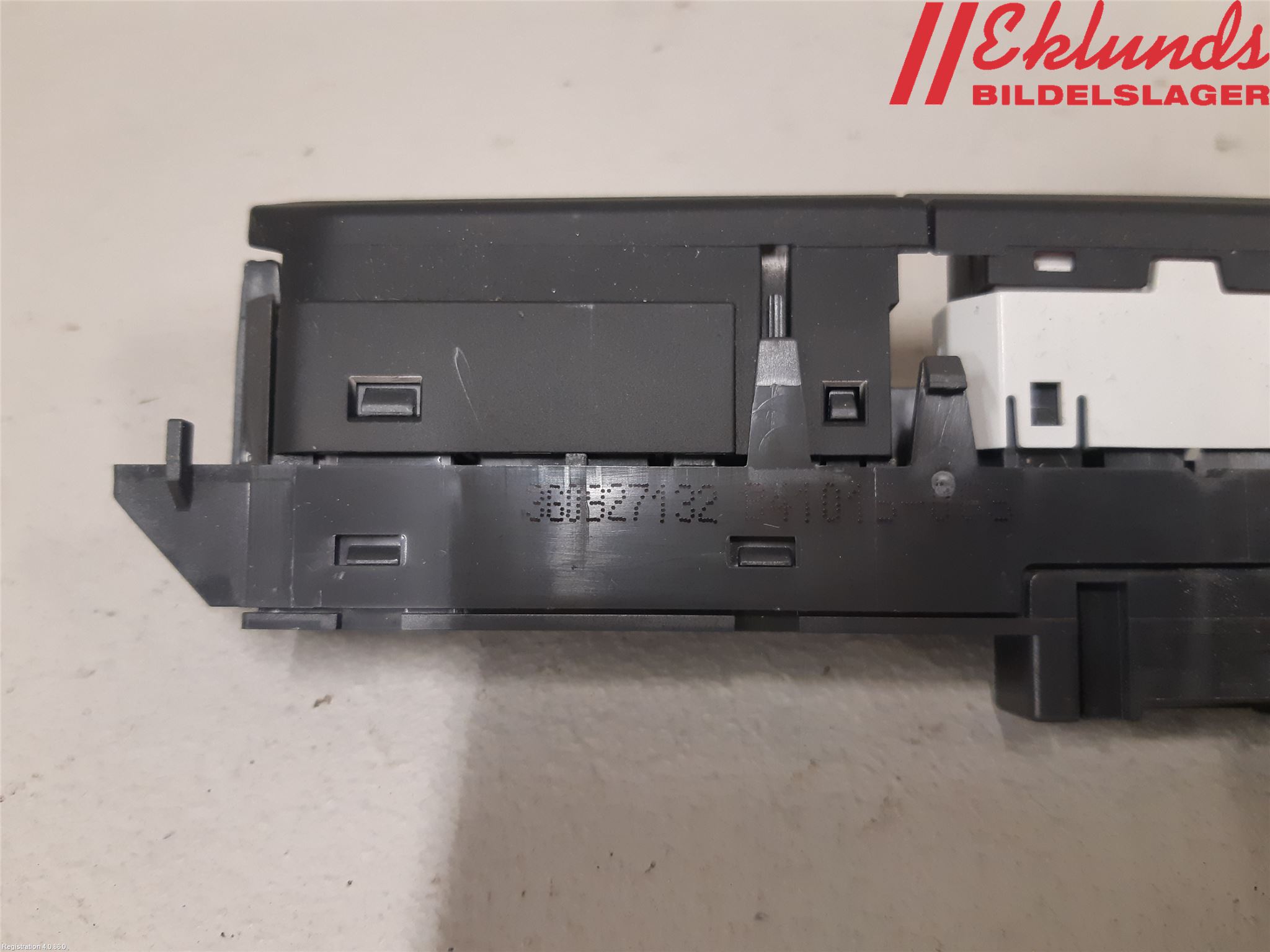 Volkswagen VW PASSAT 15-19 Strömställare Varnings