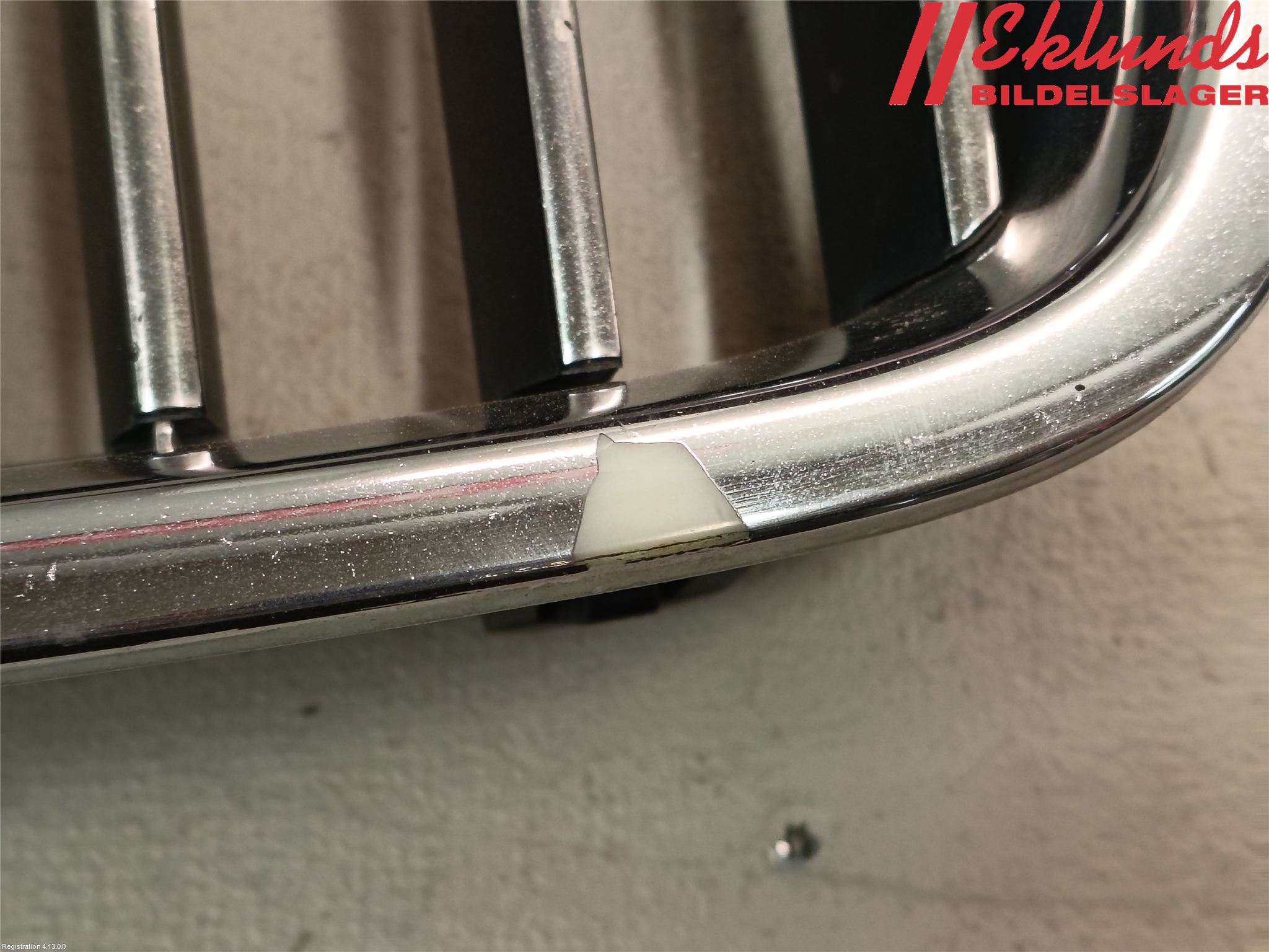 BMW 5 F10/F11/F18 09-17 Grilldel Höger