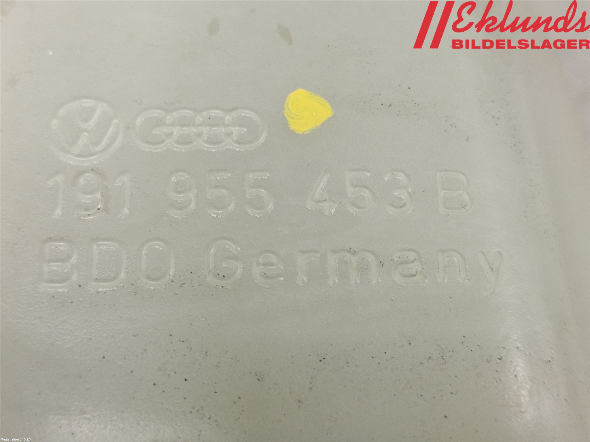 Volkswagen VW GOLF II 84-91 Spolartank Vindruta