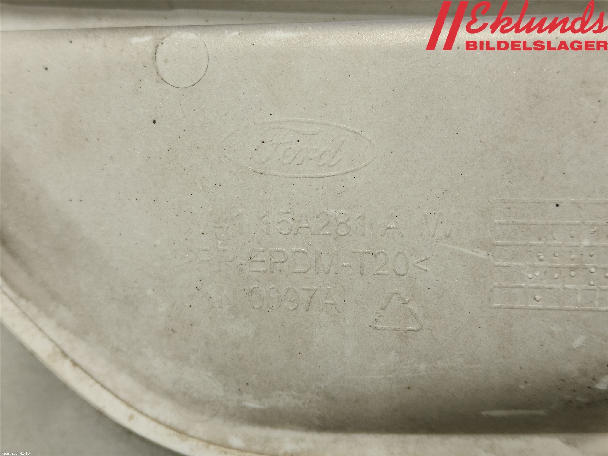 Ford KUGA 08-12 Stötfångarlist Fram