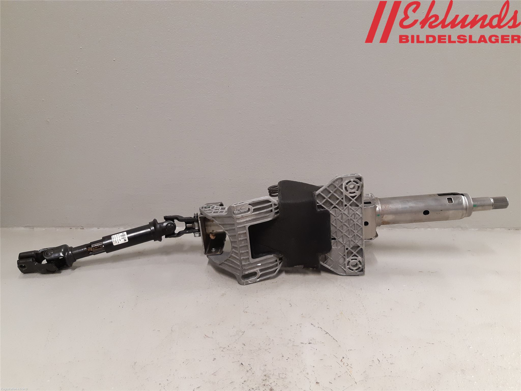 Opel ASTRA J 10-15 Rattaxelagg Justerbart