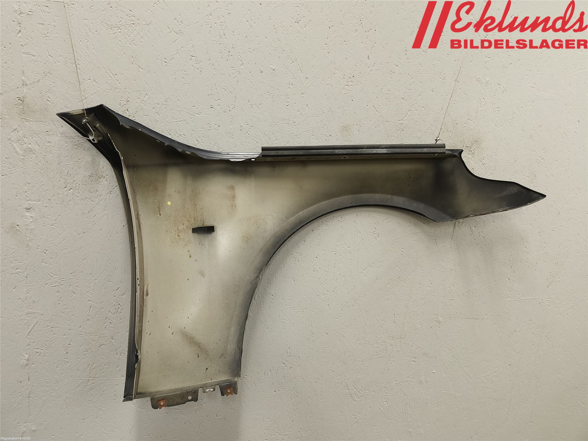 BMW 5 E60/61 Sed/Tou 02-10 Skärm Fram Vänster