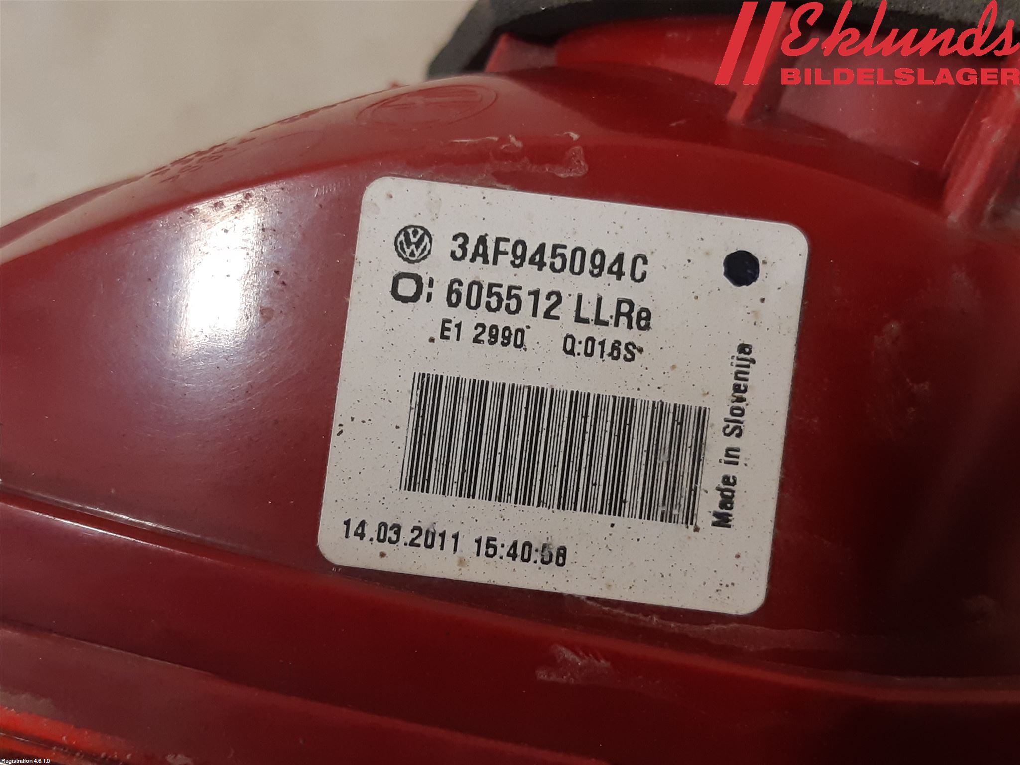 Volkswagen VW PASSAT 11-14 Bakljus Lucka Hö