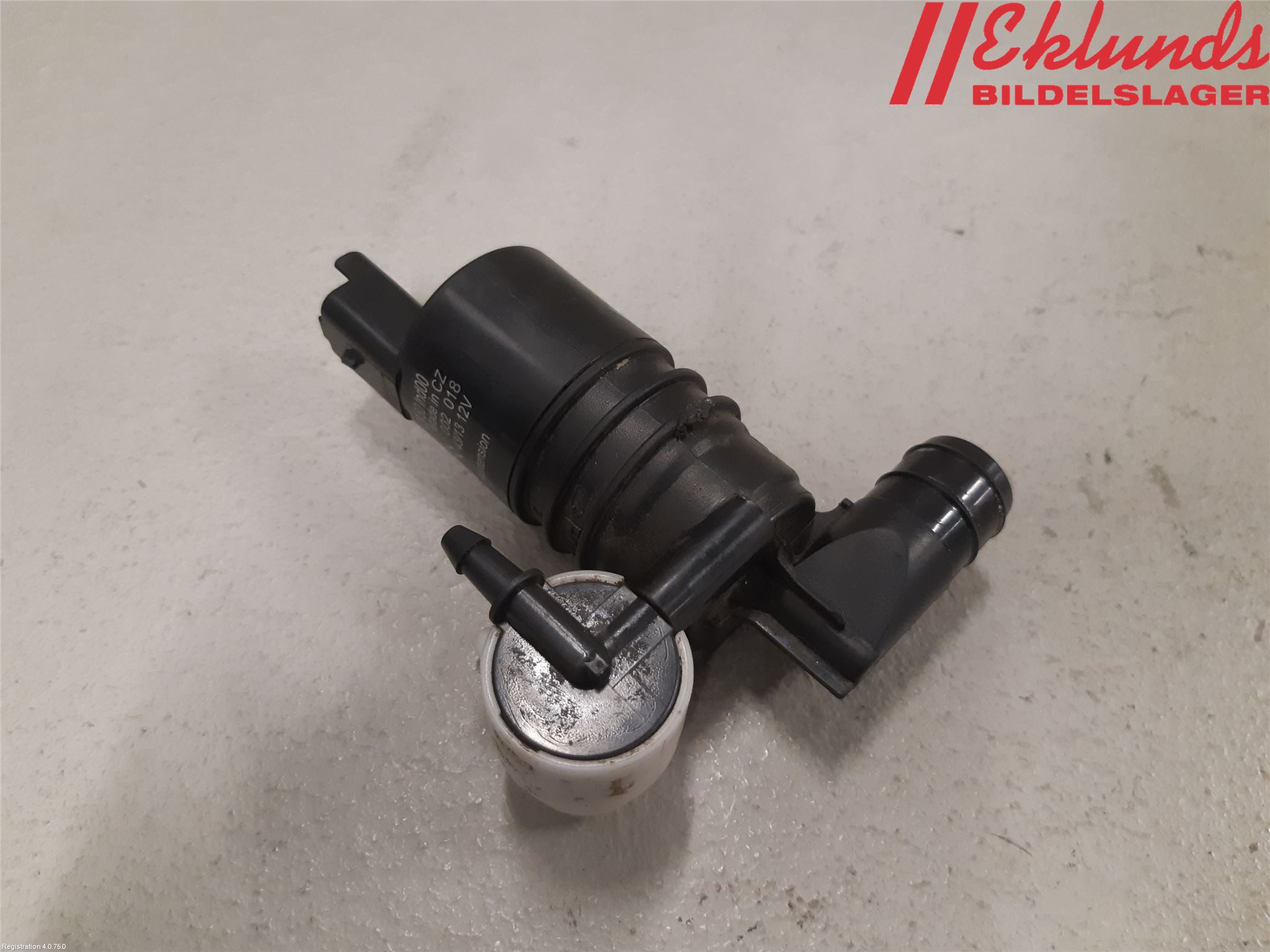 Peugeot 5008 10-16 Spolarpump Vindruta