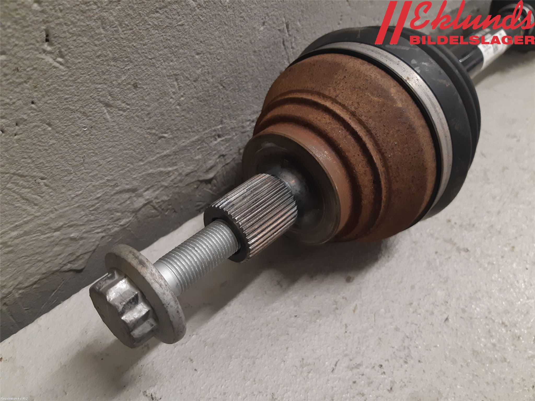 Volkswagen VW CADDY 21- Drivaxel Fram Vänster