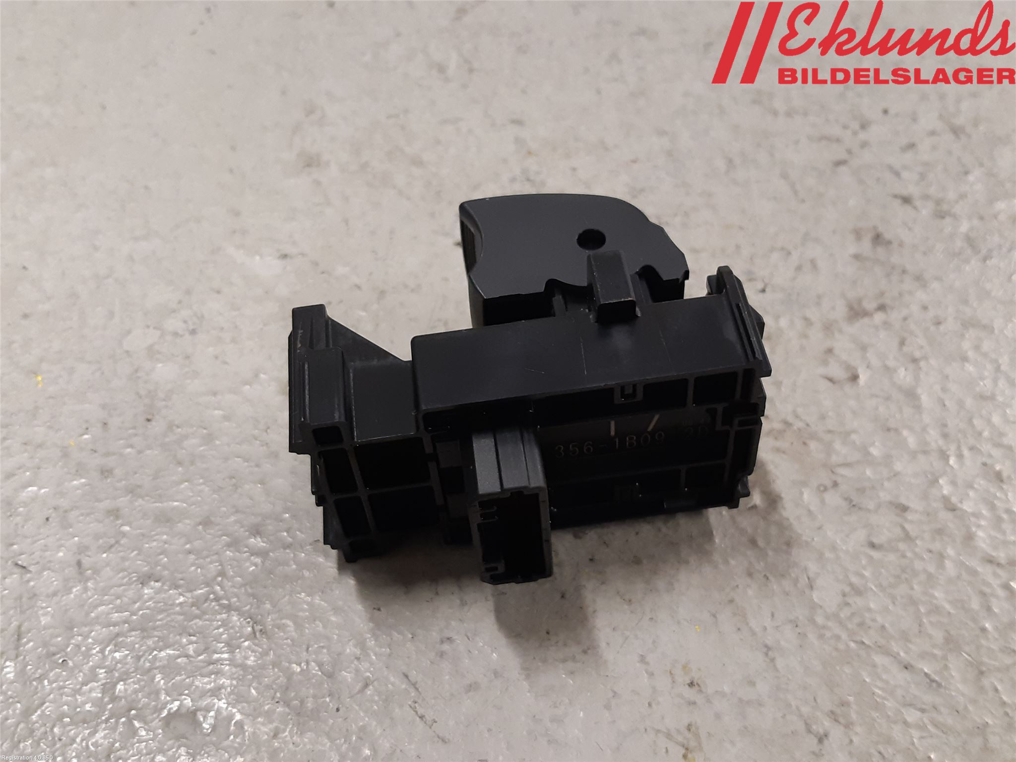 Toyota YARIS XP21 20- Strömställare Elhiss